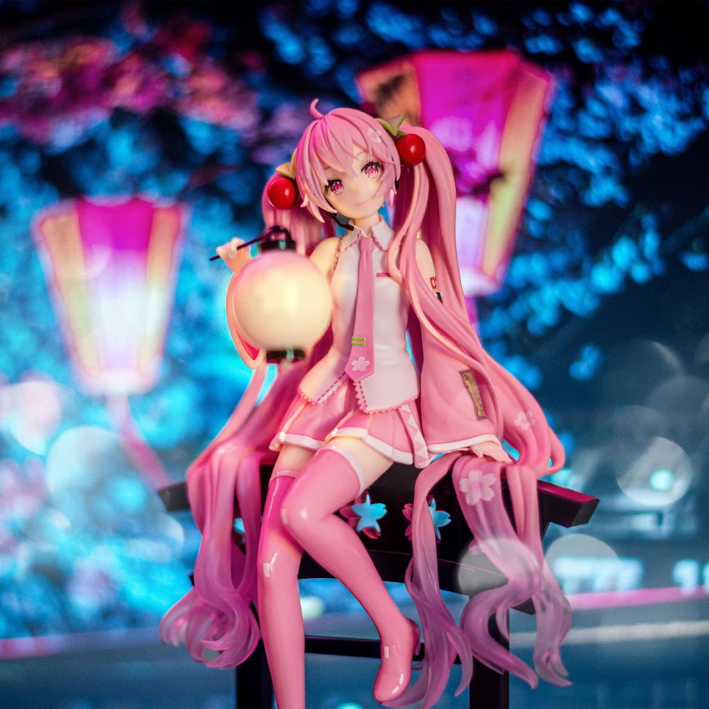Imagen del producto Hatsune Miku - Figura de Sakura Lantern con función de luz