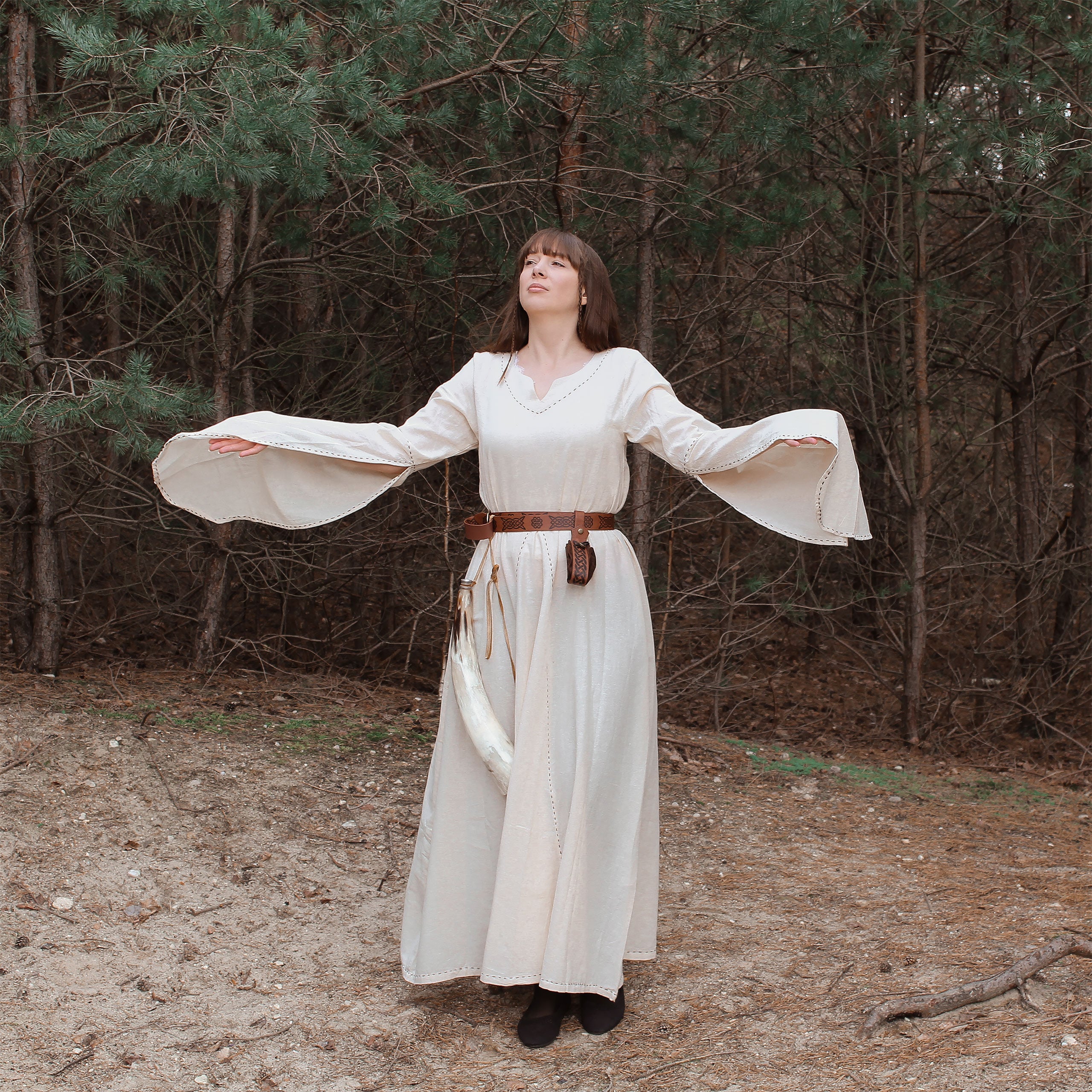 Imagen del producto Vestido medieval Begina beige