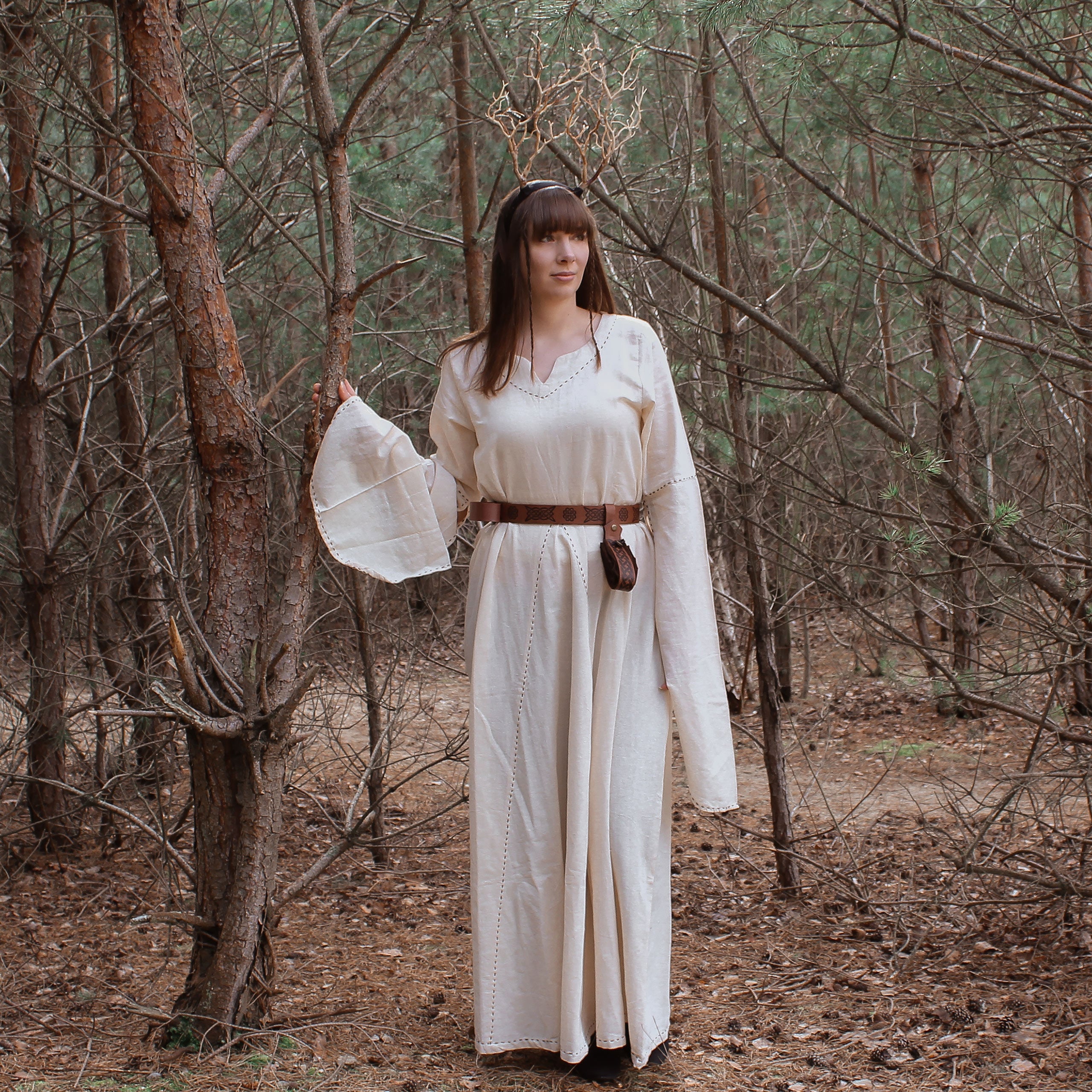 Imagen del producto Vestido medieval Begina beige