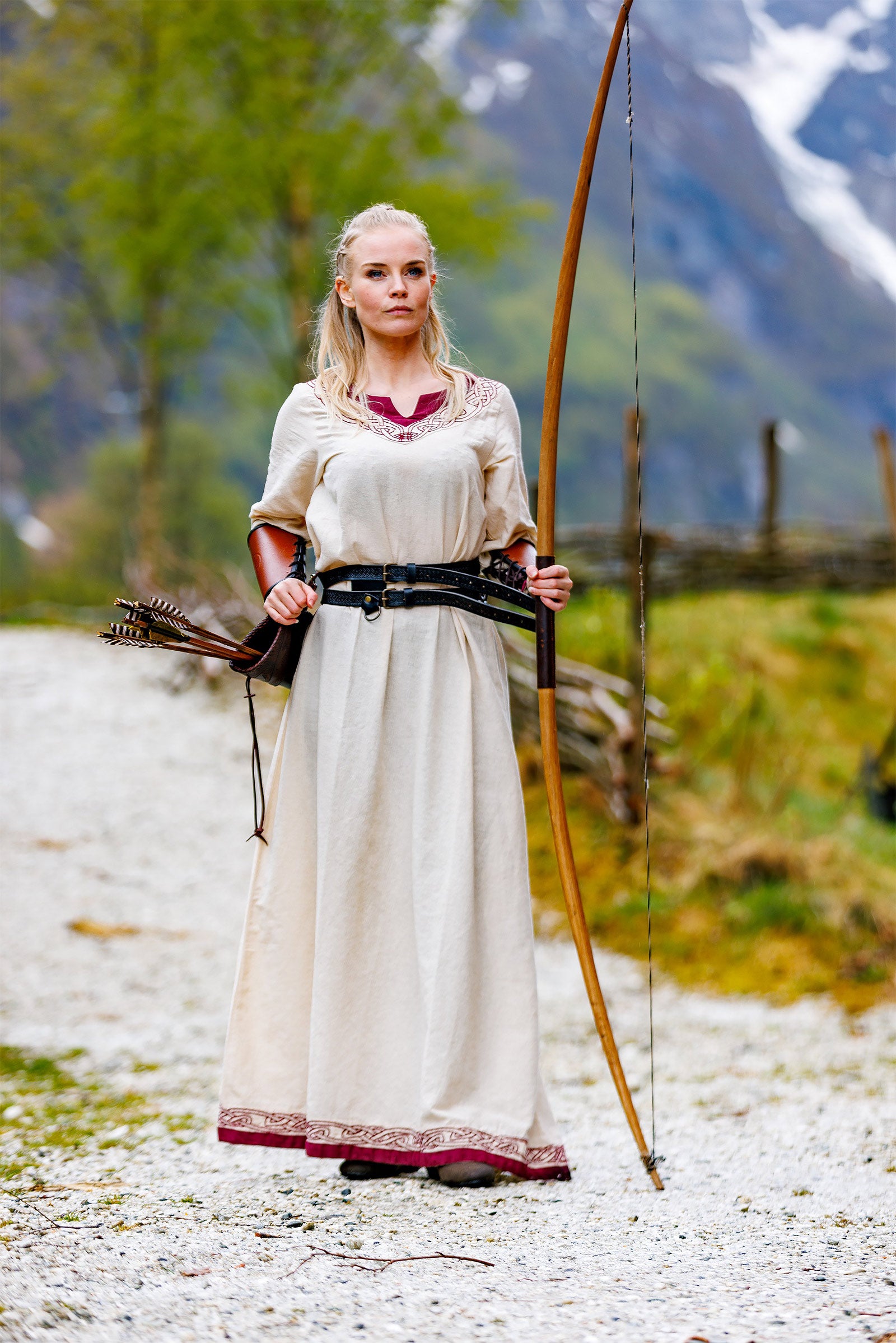 Imagen del producto Vestido vikingo Lagertha beige-rojo
