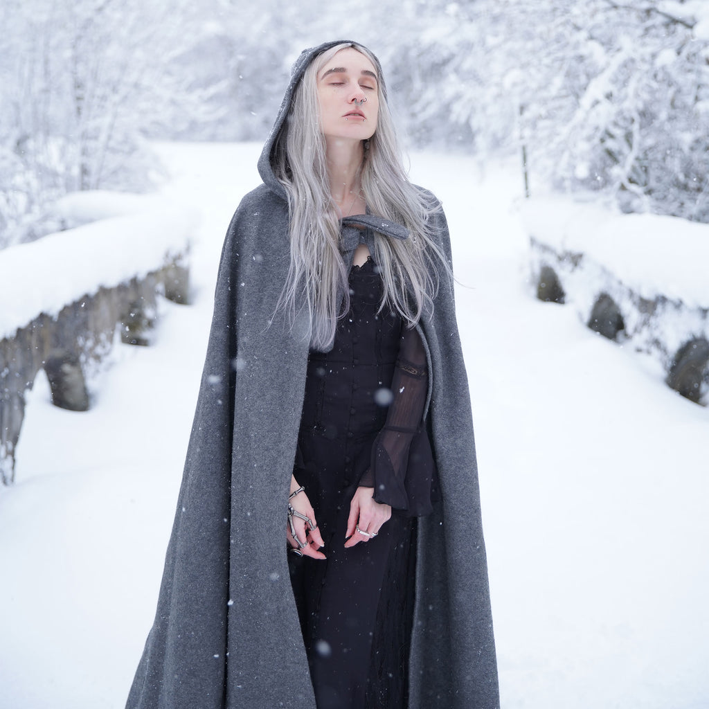 Imagen del producto Capa medieval Elinor gris