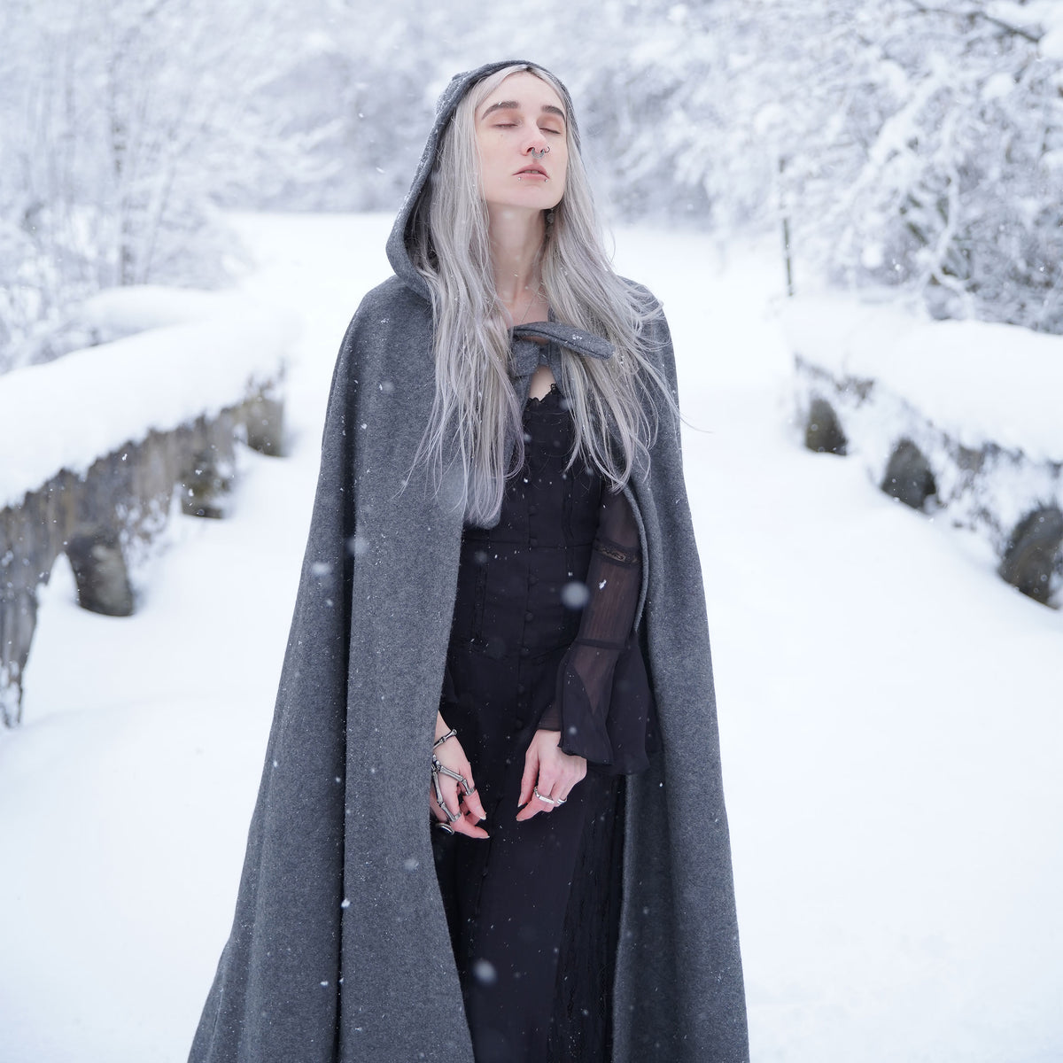 Imagen del producto Capa medieval Elinor gris