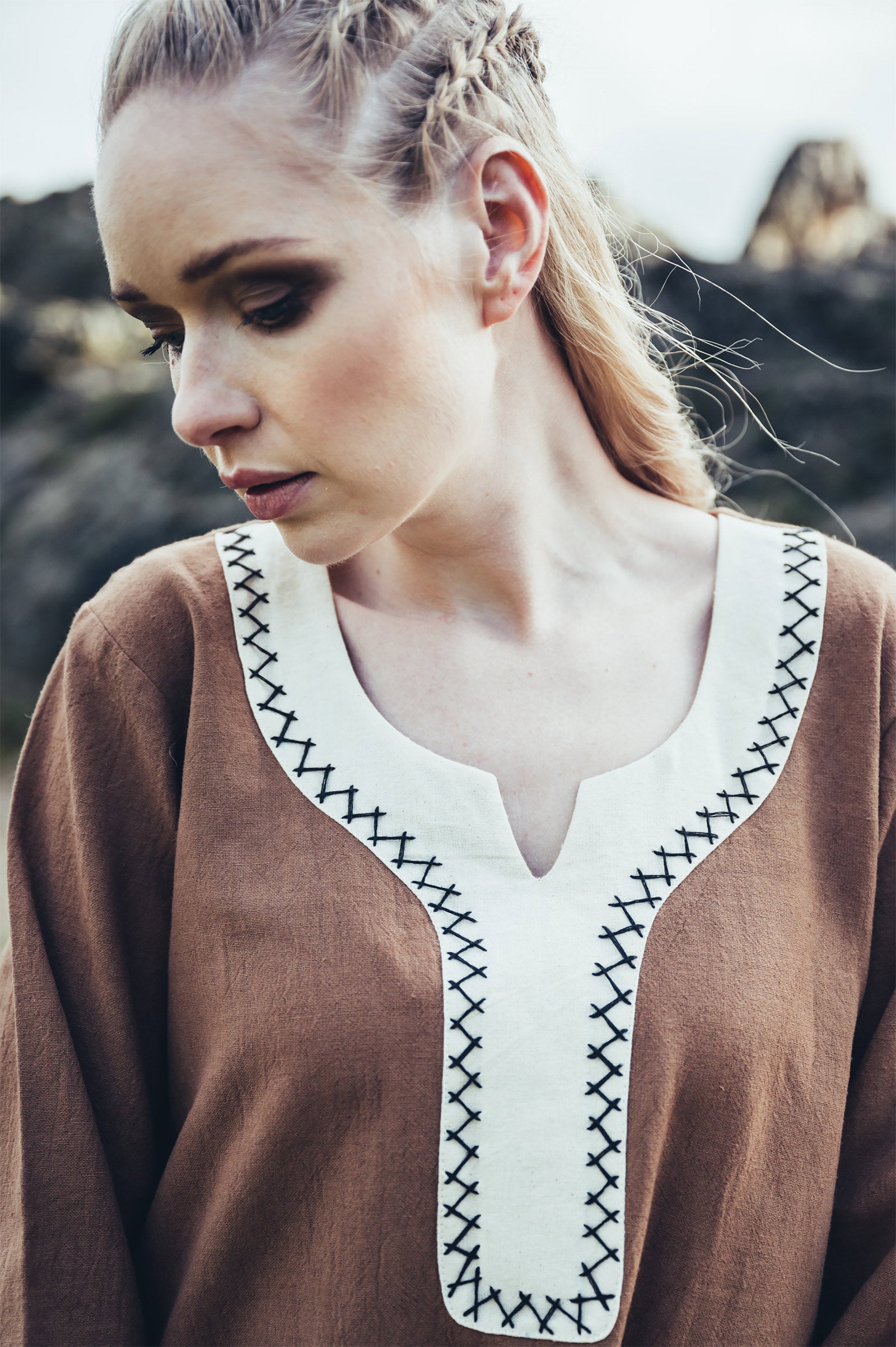 Imagen del producto Vestido medieval Freya arena