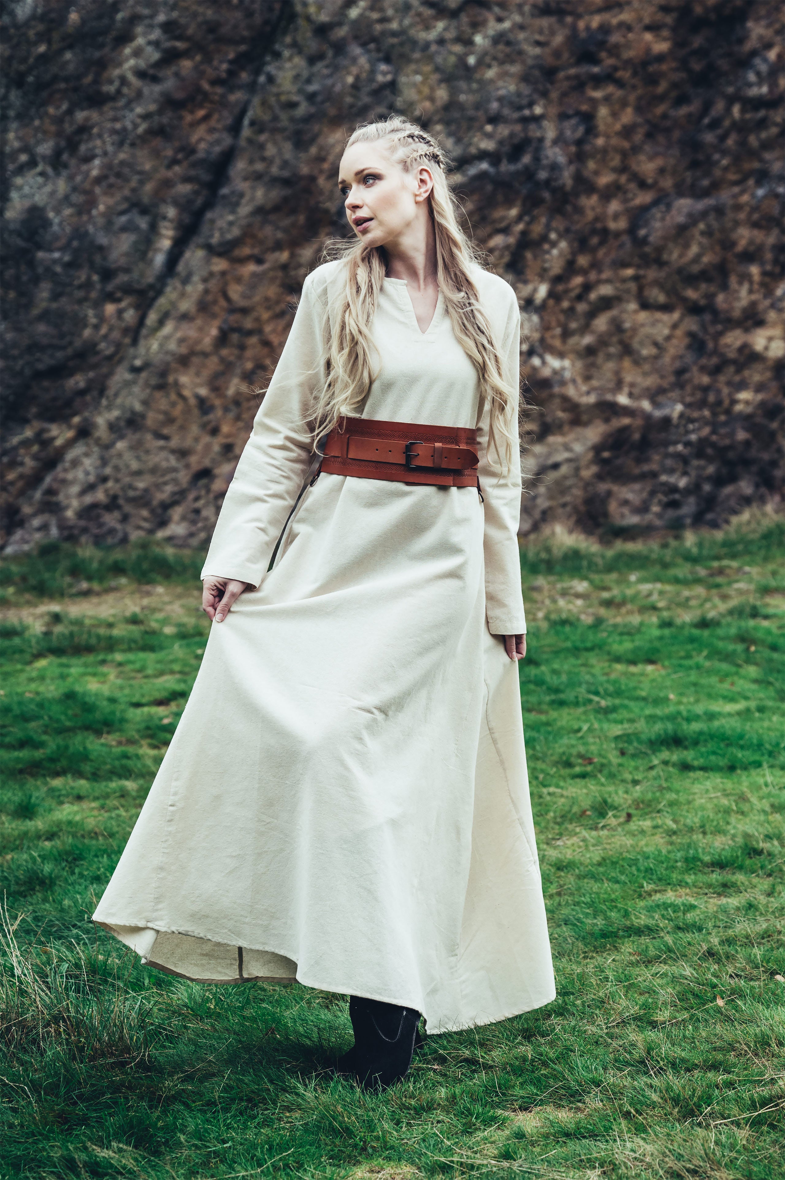 Imagen del producto Vestido medieval Valdis beige