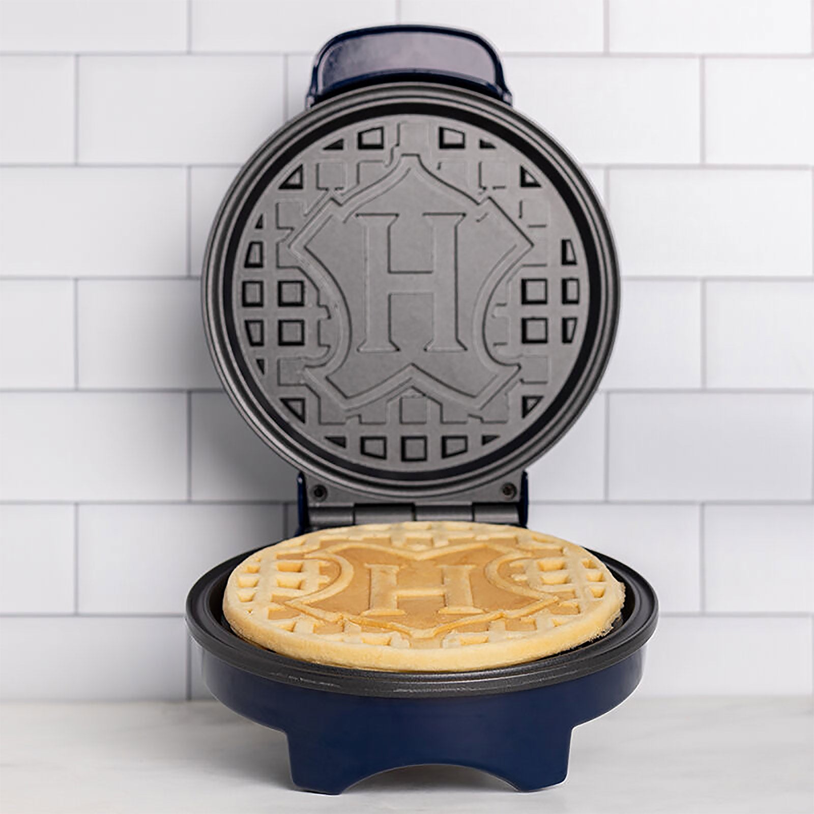 Product image Harry Potter - Hogwarts Crest Waffle Iron