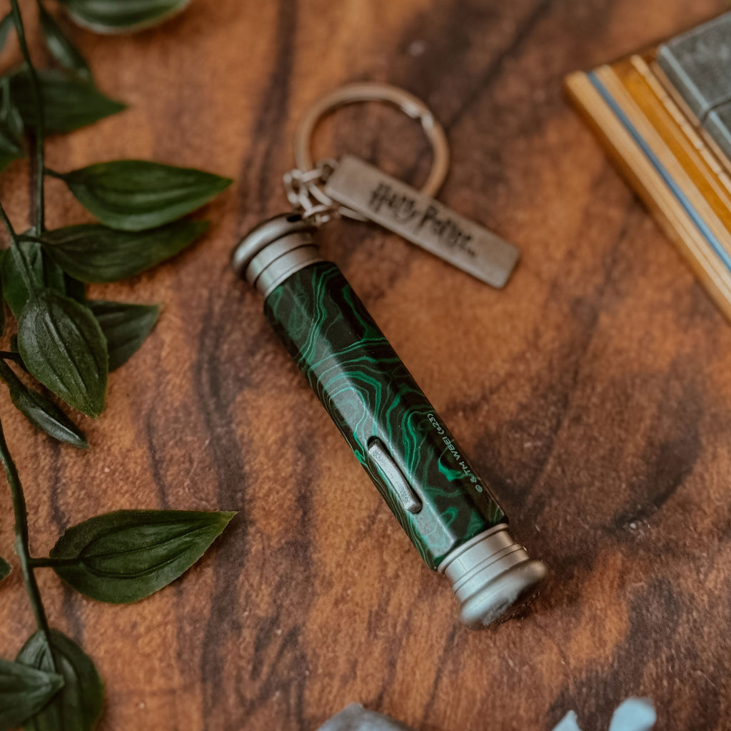 Imagen del producto Harry Potter - Llavero Deluminator con luz