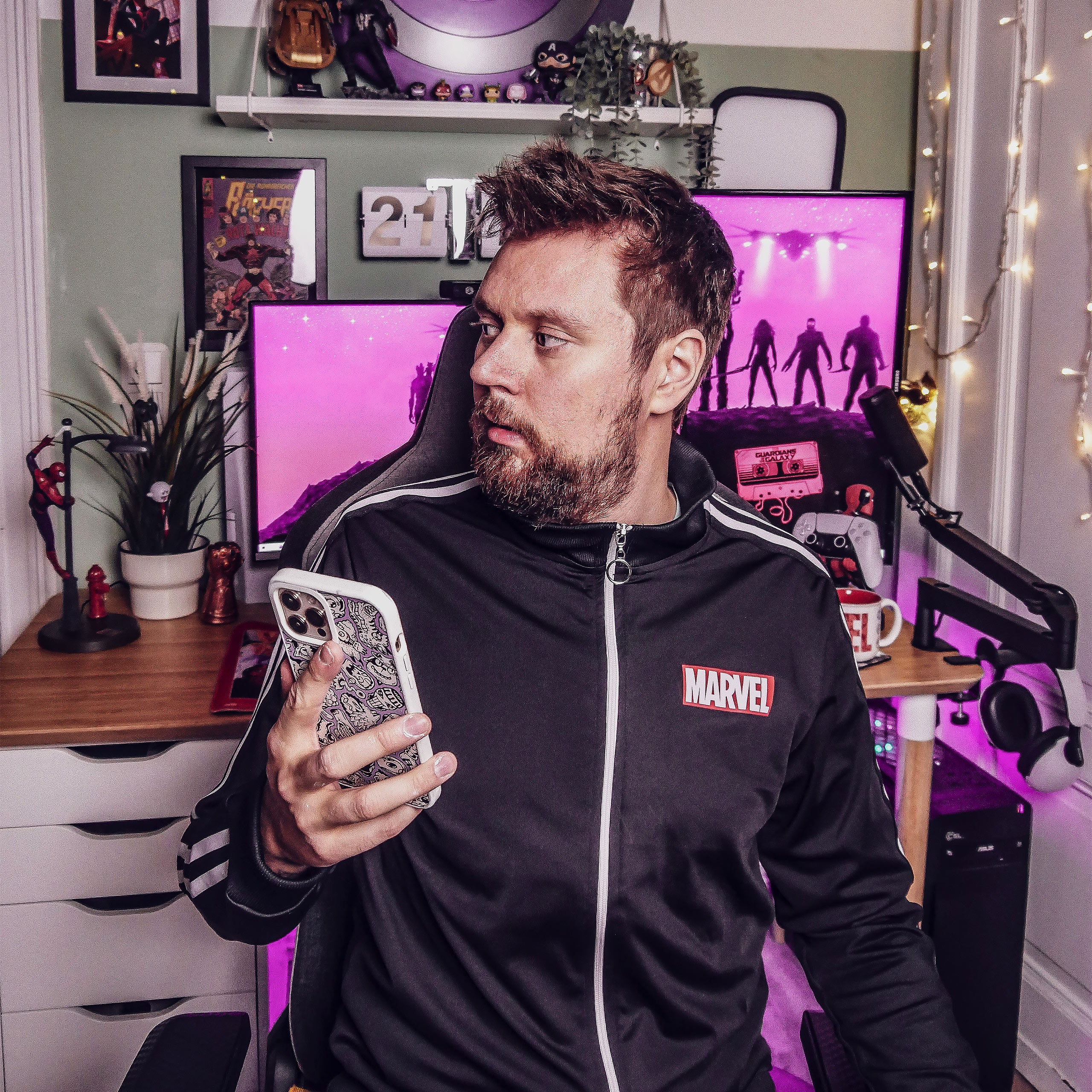 Imagen del producto Marvel - Chaqueta de entrenamiento con logo negra