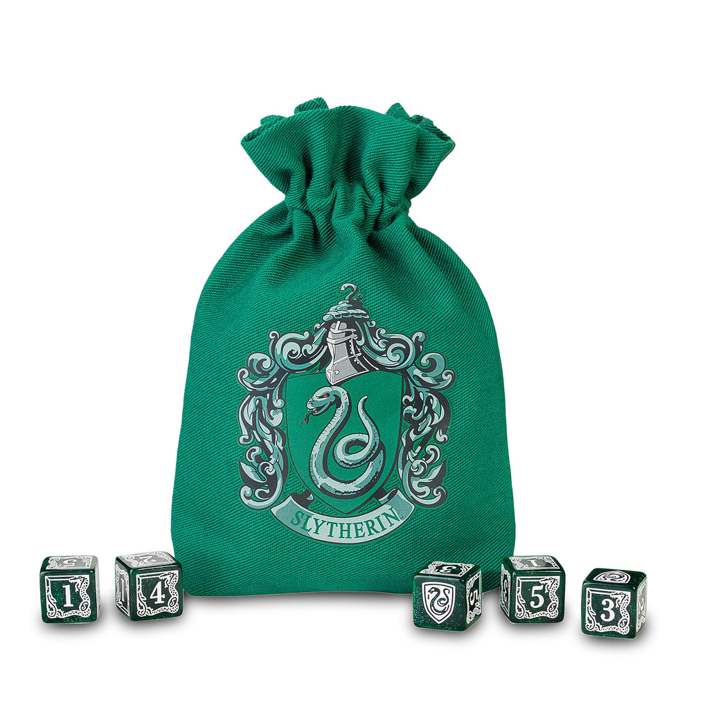 Imagen del producto Harry Potter - Set de dados RPG de Slytherin 5 piezas con bolsa de dados verde