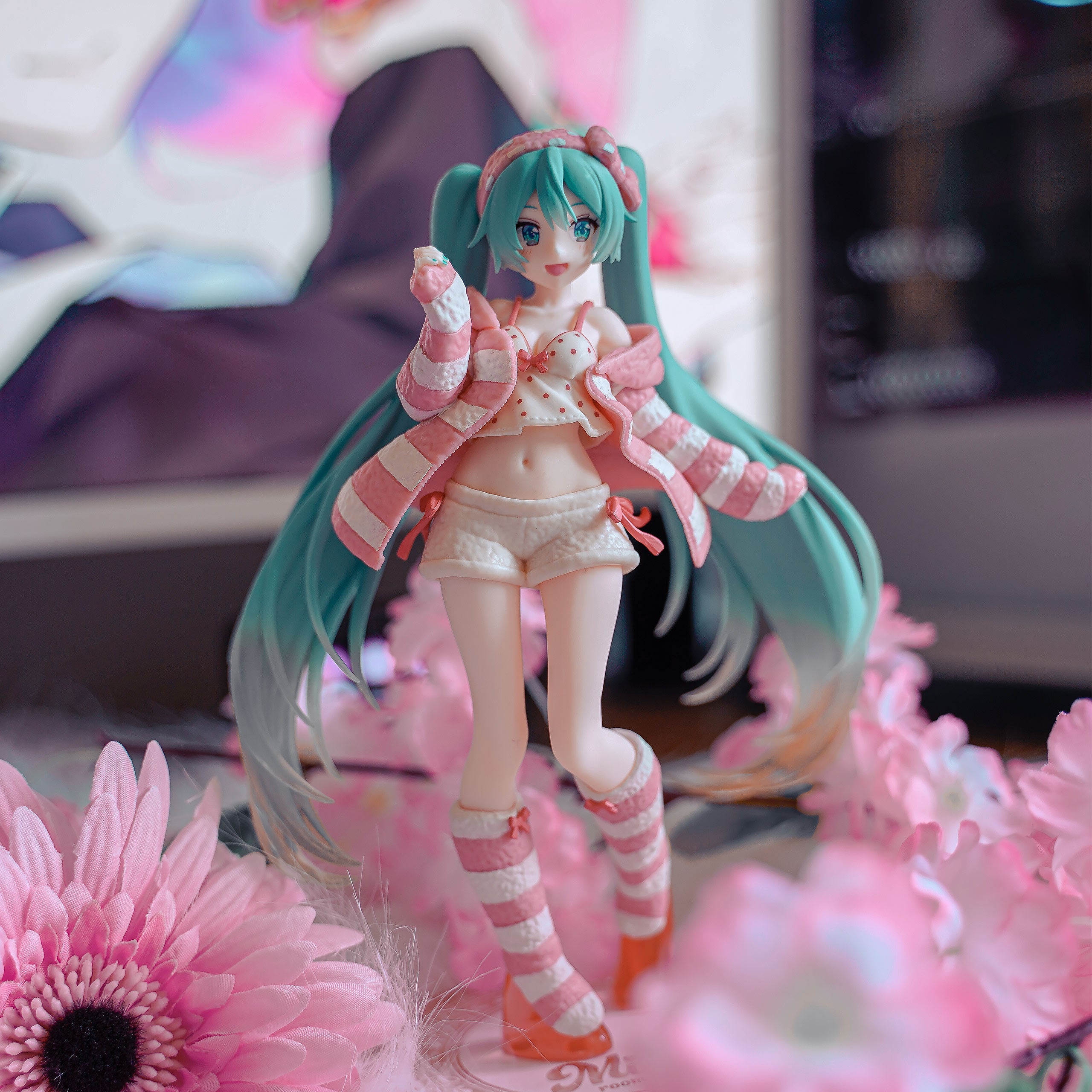 Imagen del producto Hatsune Miku - Figura Versión de Ropa de Habitación