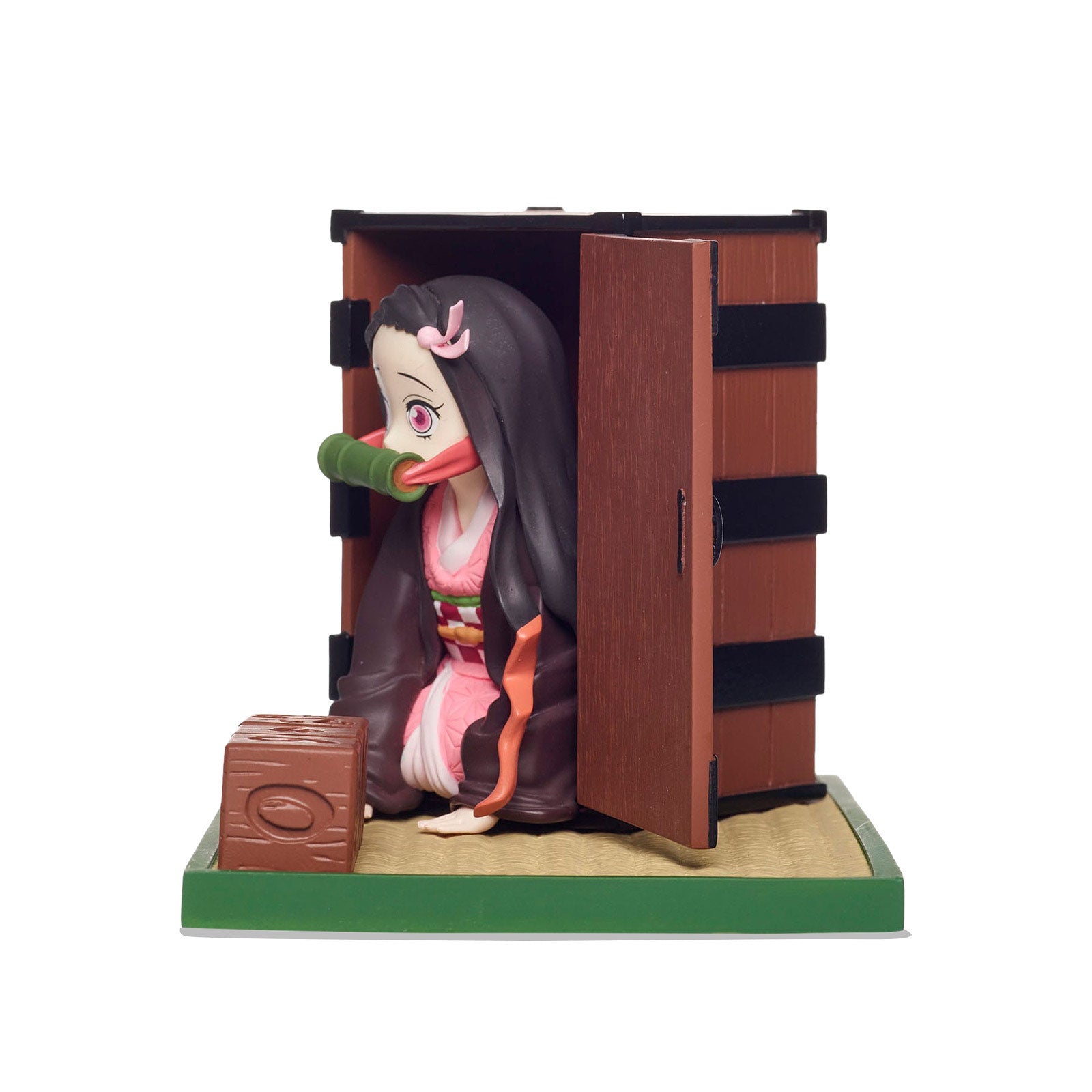 Imagen del producto Demon Slayer - Nezuko Figura de Diorama de Calendario Eterno