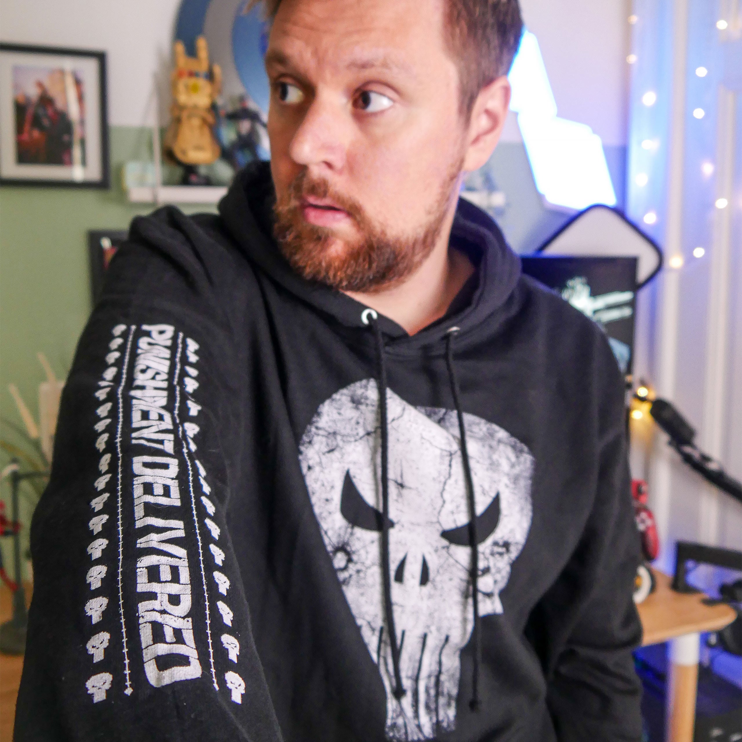 Imagen del producto Punisher - Sudadera con capucha negra 'Punishment Delivered'