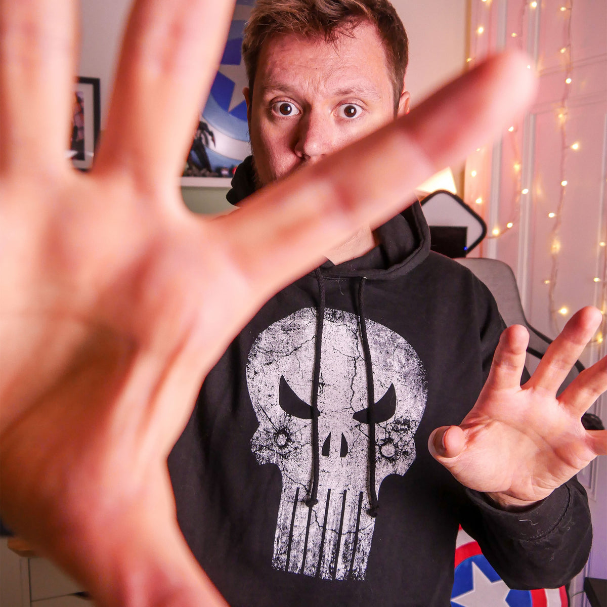 Imagen del producto Punisher - Sudadera con capucha negra 'Punishment Delivered'