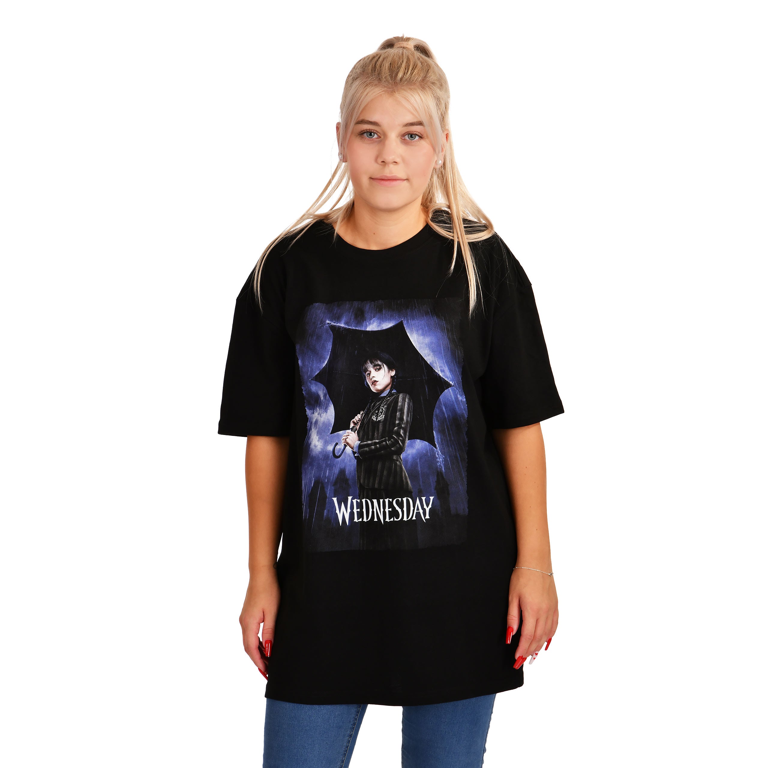 Imagen del producto Wednesday - Camiseta Oversize con Póster Teaser en negro