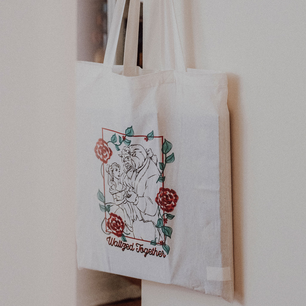 Imagen del producto La Bella y la Bestia - Bolsa de Yute Waltzed Together