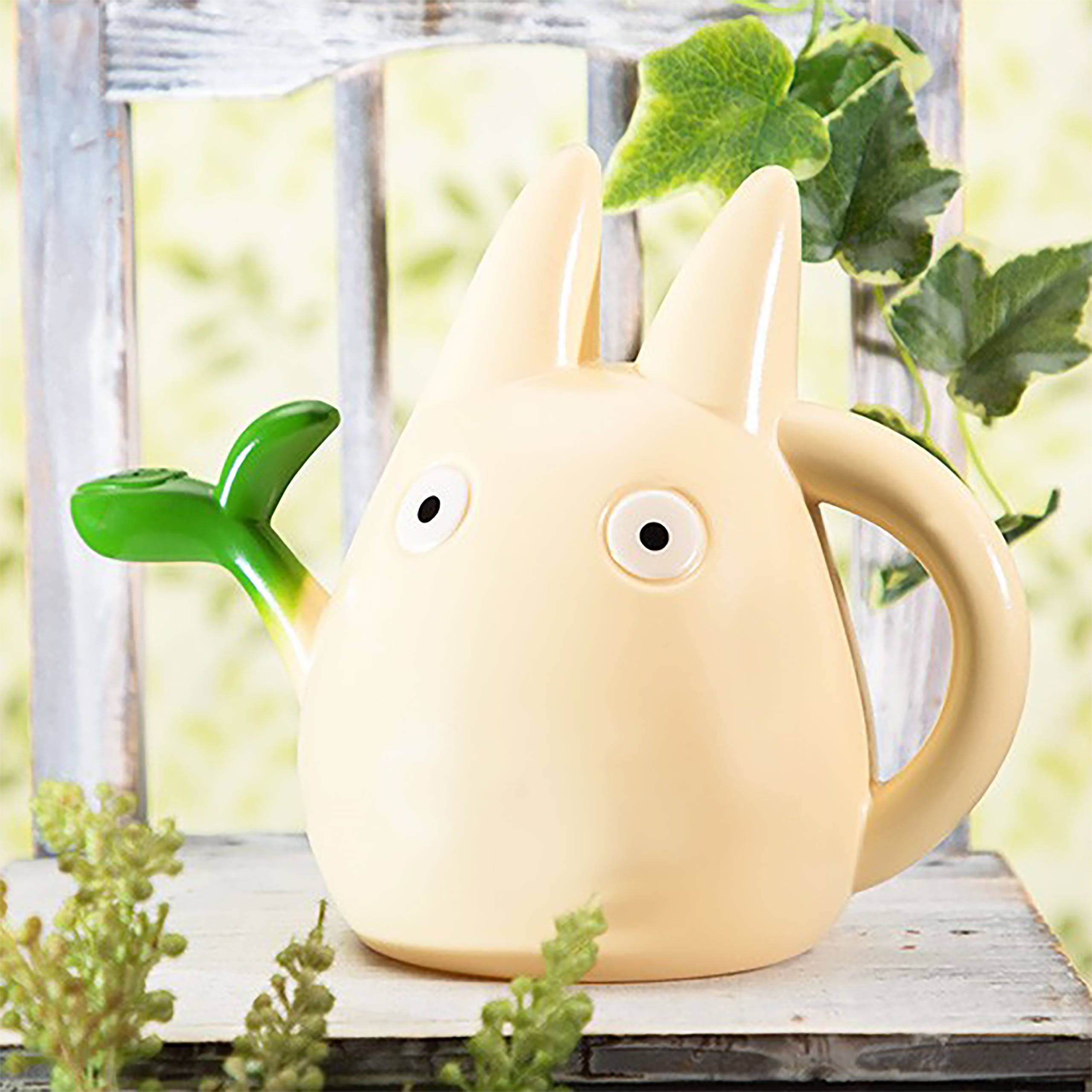 Imagen del producto Regadera Totoro