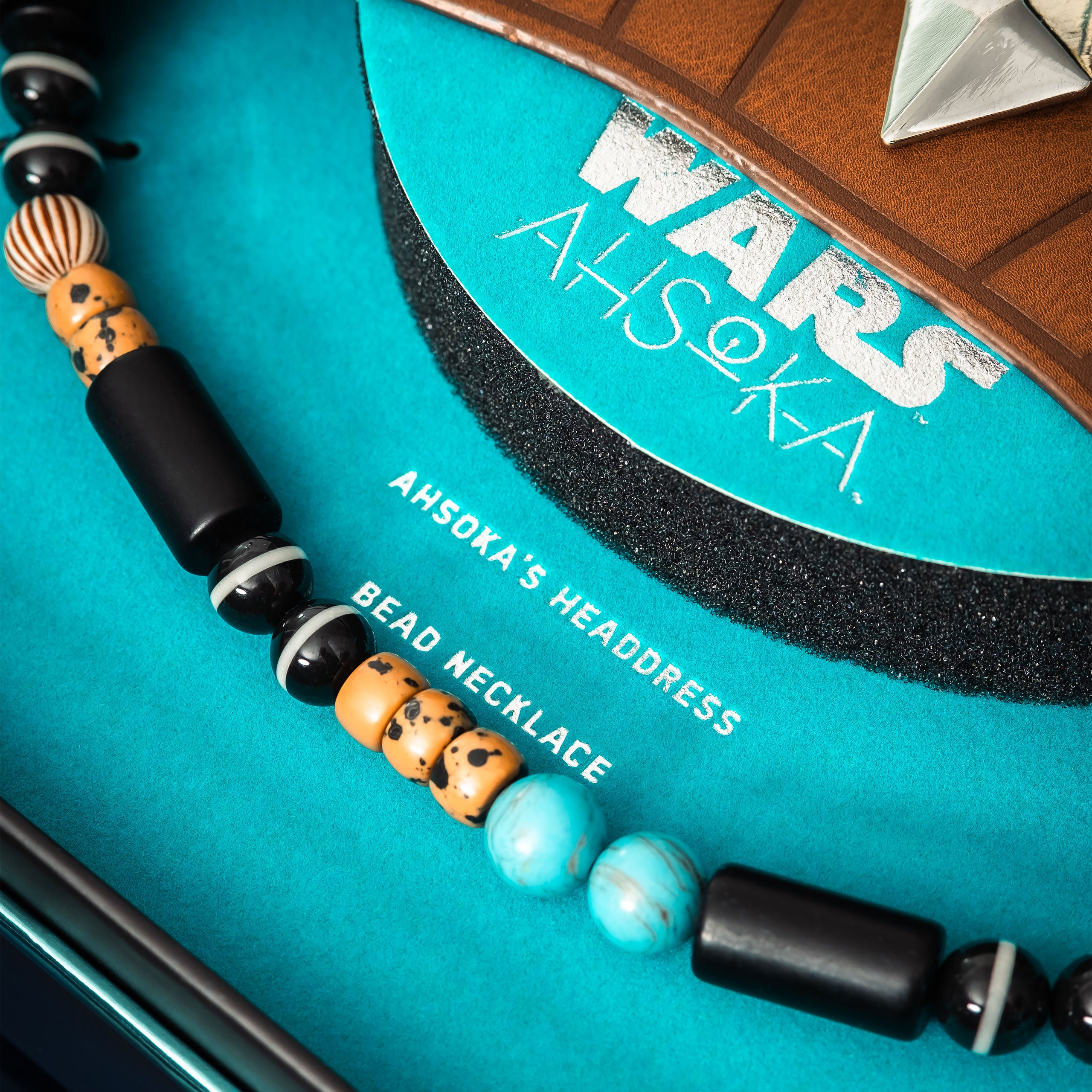 Imagen del producto Star Wars - Ahsoka Diadema y réplica de perlas de cinturón limitada