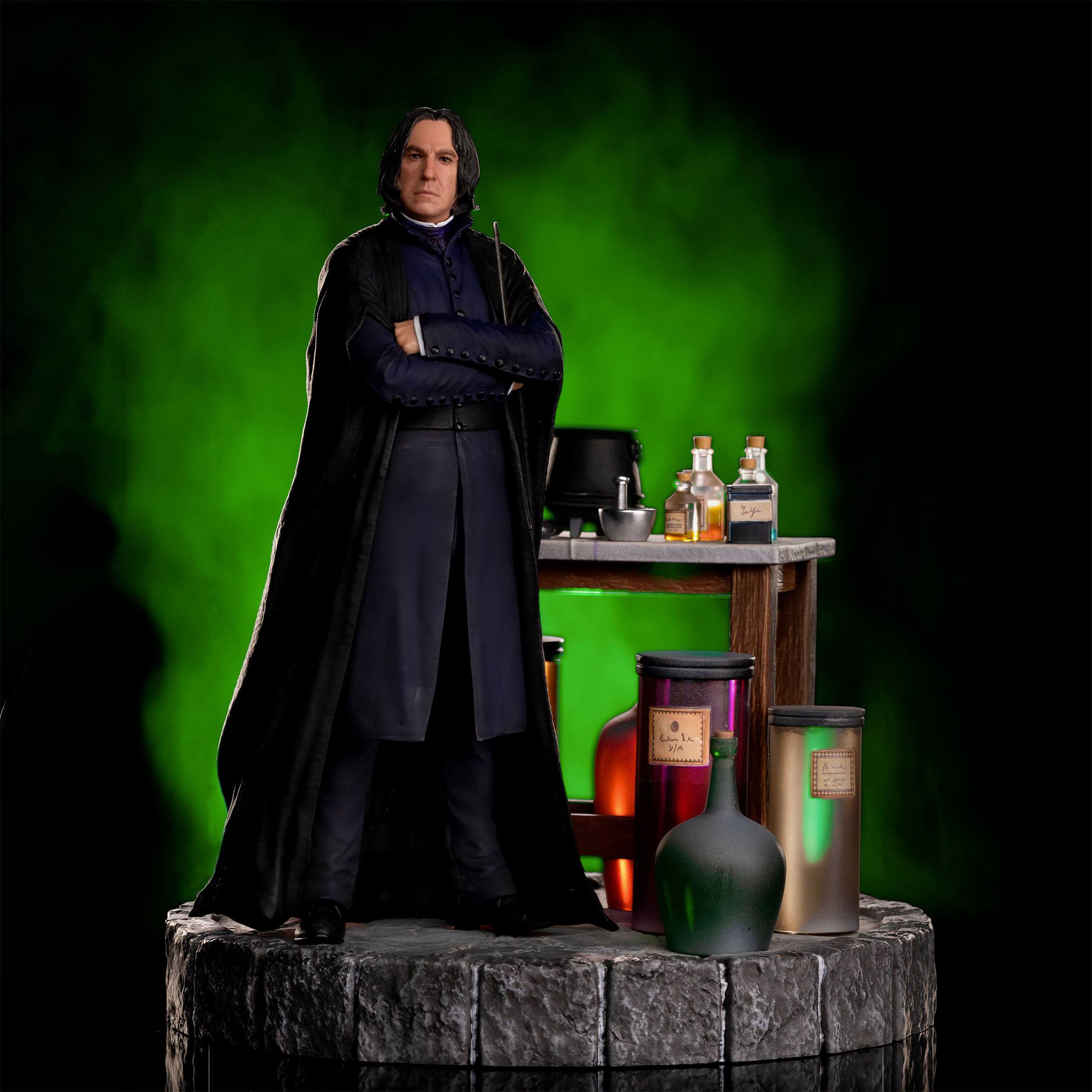 Imagen del producto Harry Potter - Estatua Deluxe a escala de arte de Severus Snape 1:10