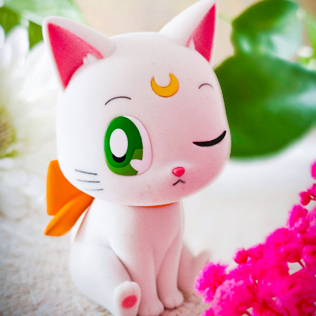 Imagen del producto Sailor Moon Cosmos - Figura Fluffy Puffy de Artemis Versión B