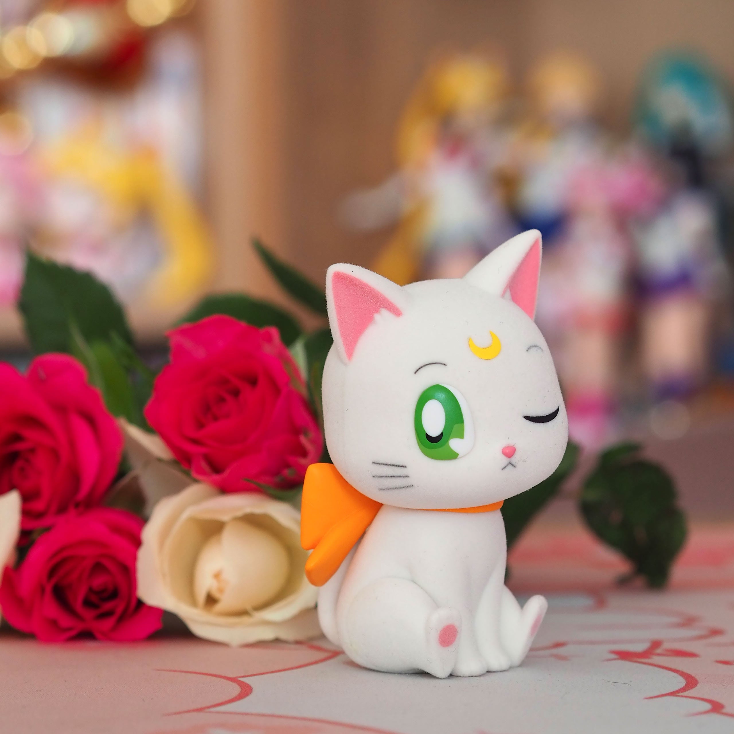 Imagen del producto Sailor Moon Cosmos - Figura Fluffy Puffy de Artemis Versión B