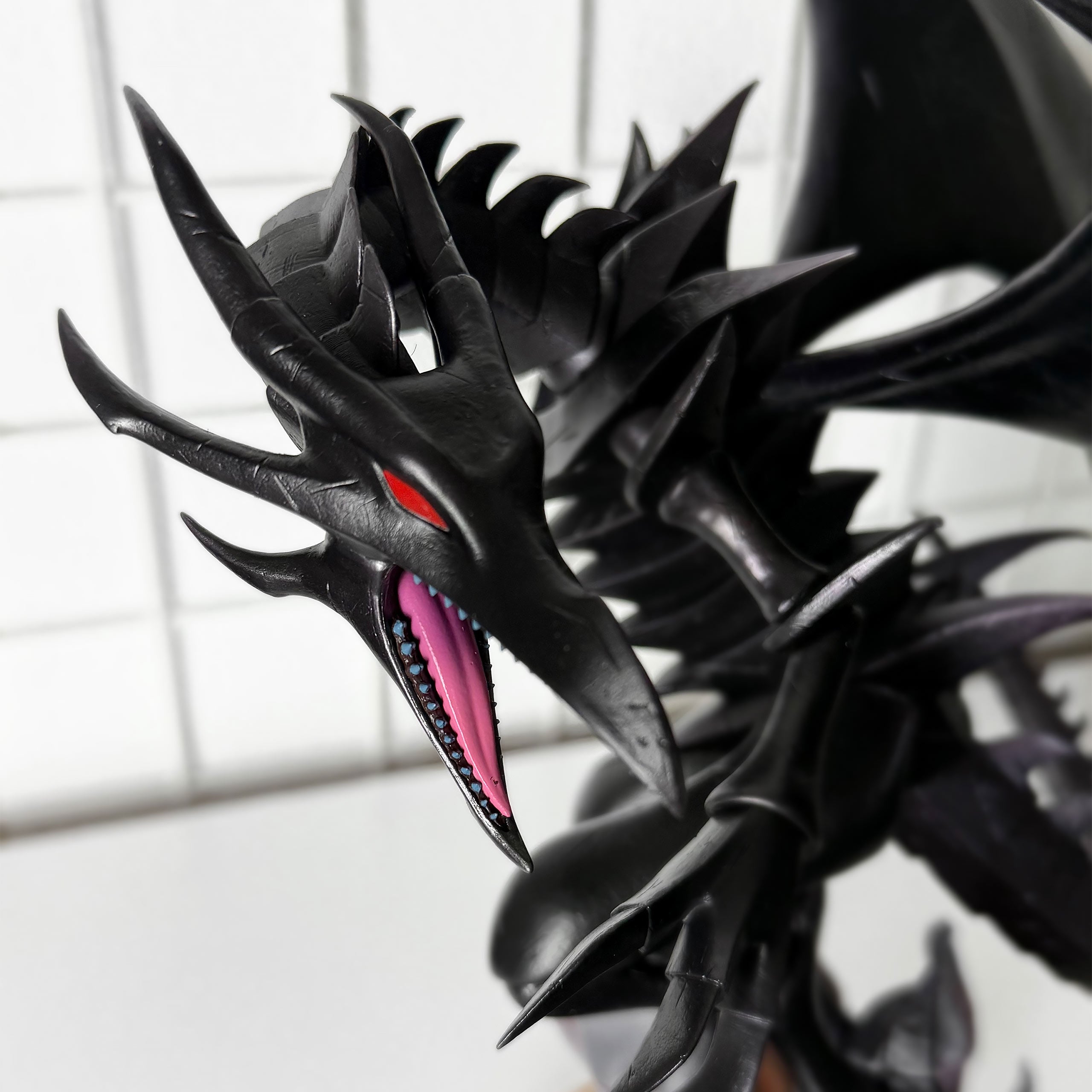 Imagen del producto Yu-Gi-Oh! - Estatua de color negro del Dragón de Ojos Rojos B.