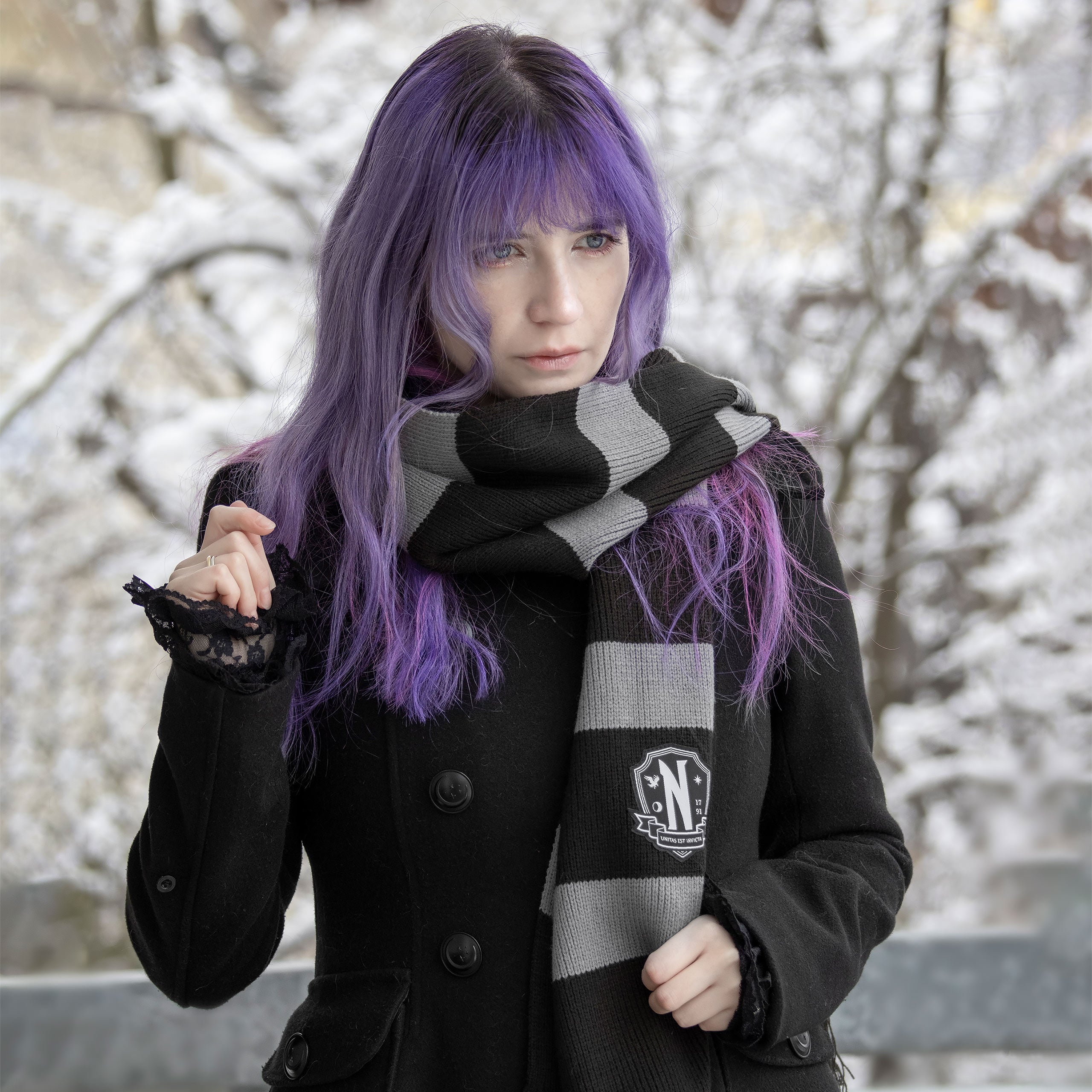 Imagen del producto Bufanda de la Academia Nevermore - Wednesday