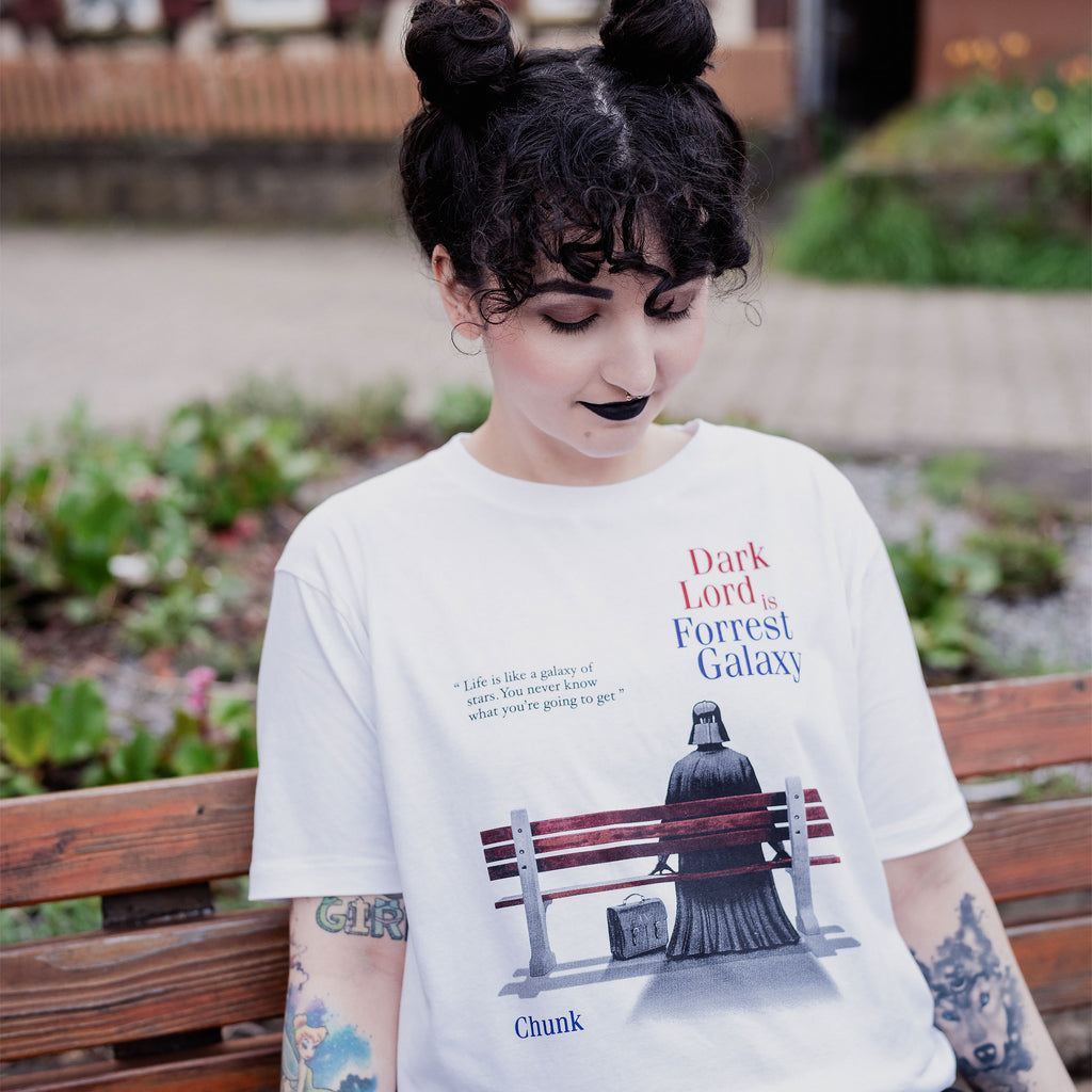 Imagen del producto Camiseta Dark Lord is Forrest Galaxy para fans de Star Wars blanca