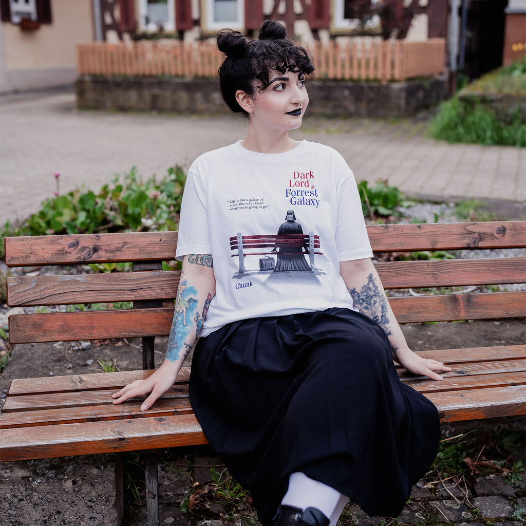 Imagen del producto Camiseta Dark Lord is Forrest Galaxy para fans de Star Wars blanca