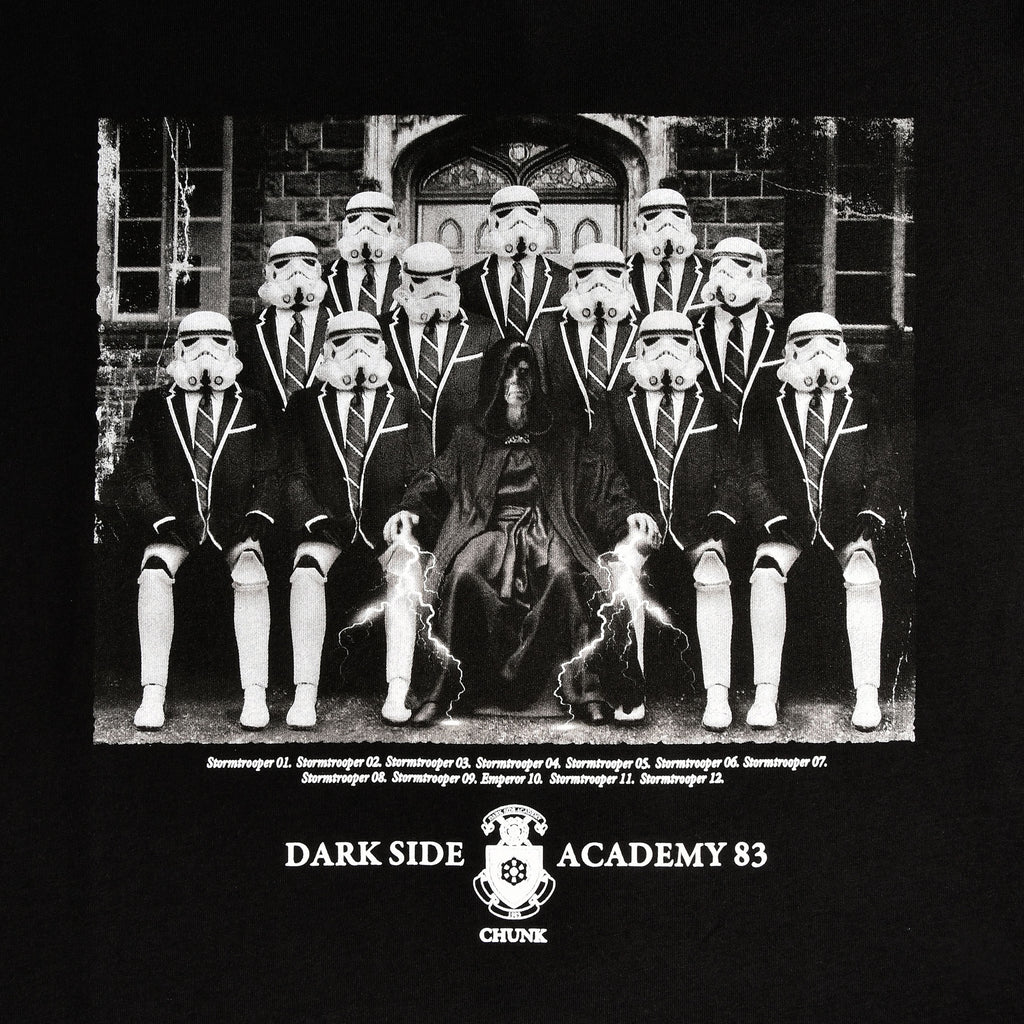 Imagen del producto Camiseta Dark Side Academy 83 para fans de Star Wars negra