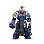 Imagen del producto Warhammer 40k - Teniente de Ultramarines con Figura de Acción de Puño de Poder 1:18