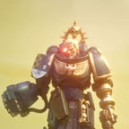 Imagen del producto Warhammer 40k - Teniente de Ultramarines con Figura de Acción de Puño de Poder 1:18