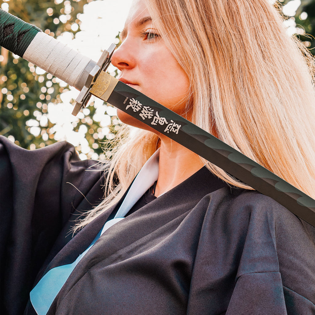 Imagen del producto Réplica de Katana Sanemi con Saya para fans de Demon Slayer