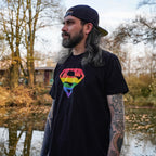 Imagen del producto Superman - Camiseta negra con logo de orgullo