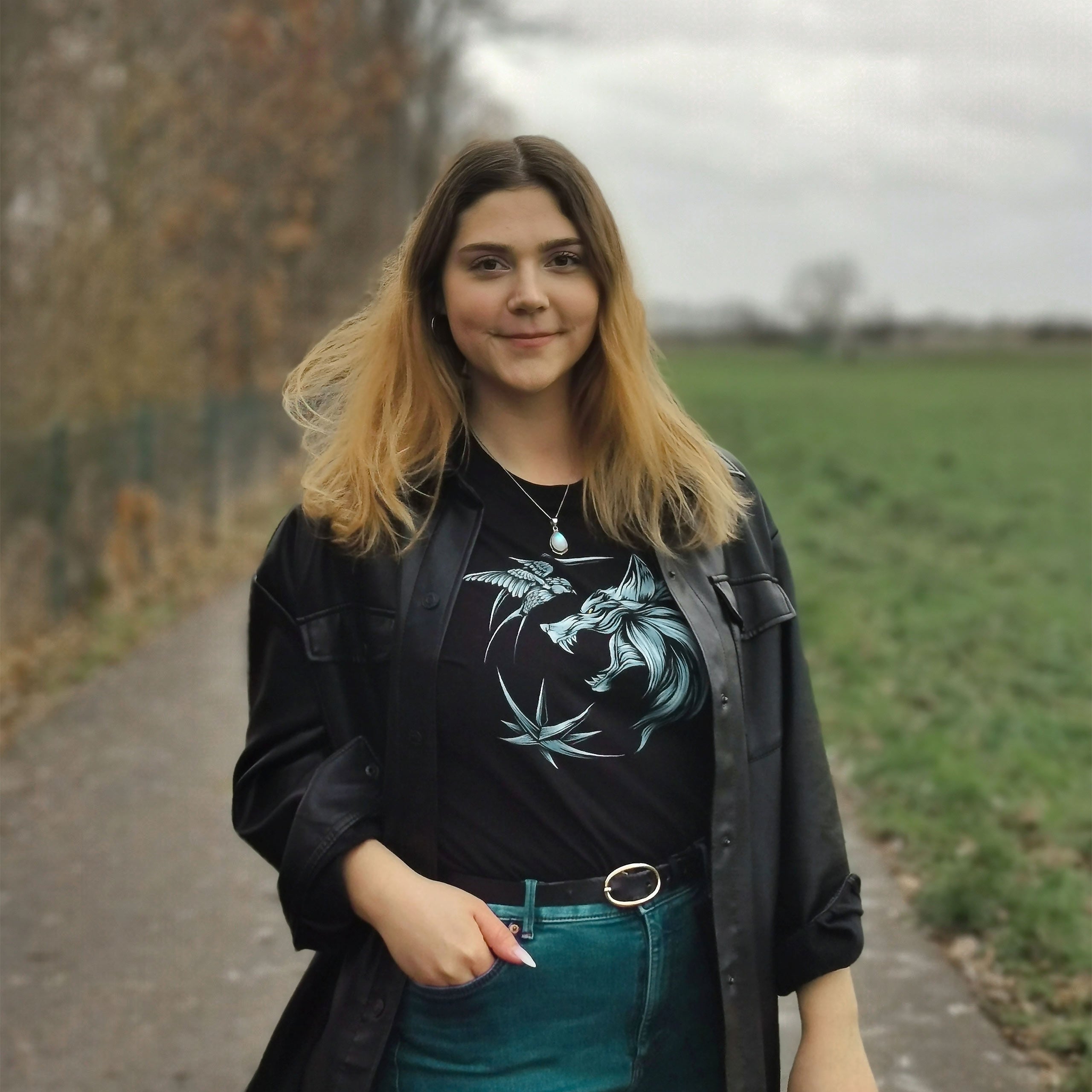 Imagen del producto Witcher - Camiseta de medallón de lobo negra