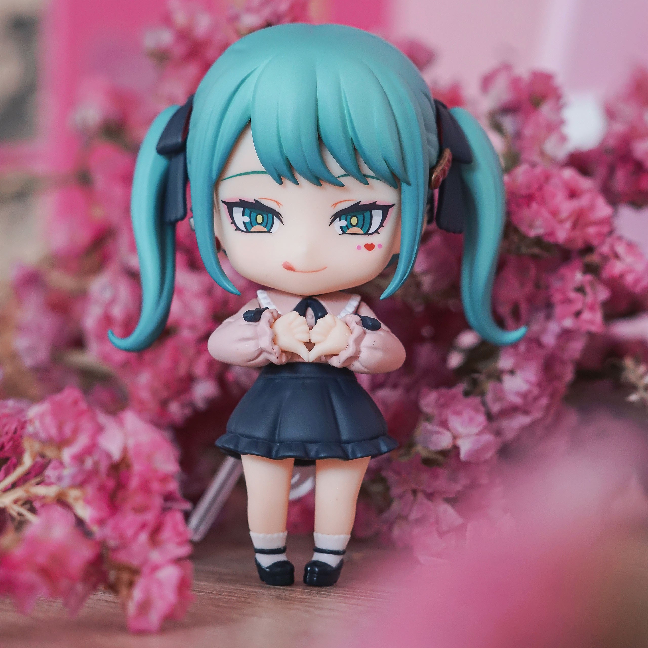 Product image Hatsune Miku - Nendoroid Action Figure The Vampire Version