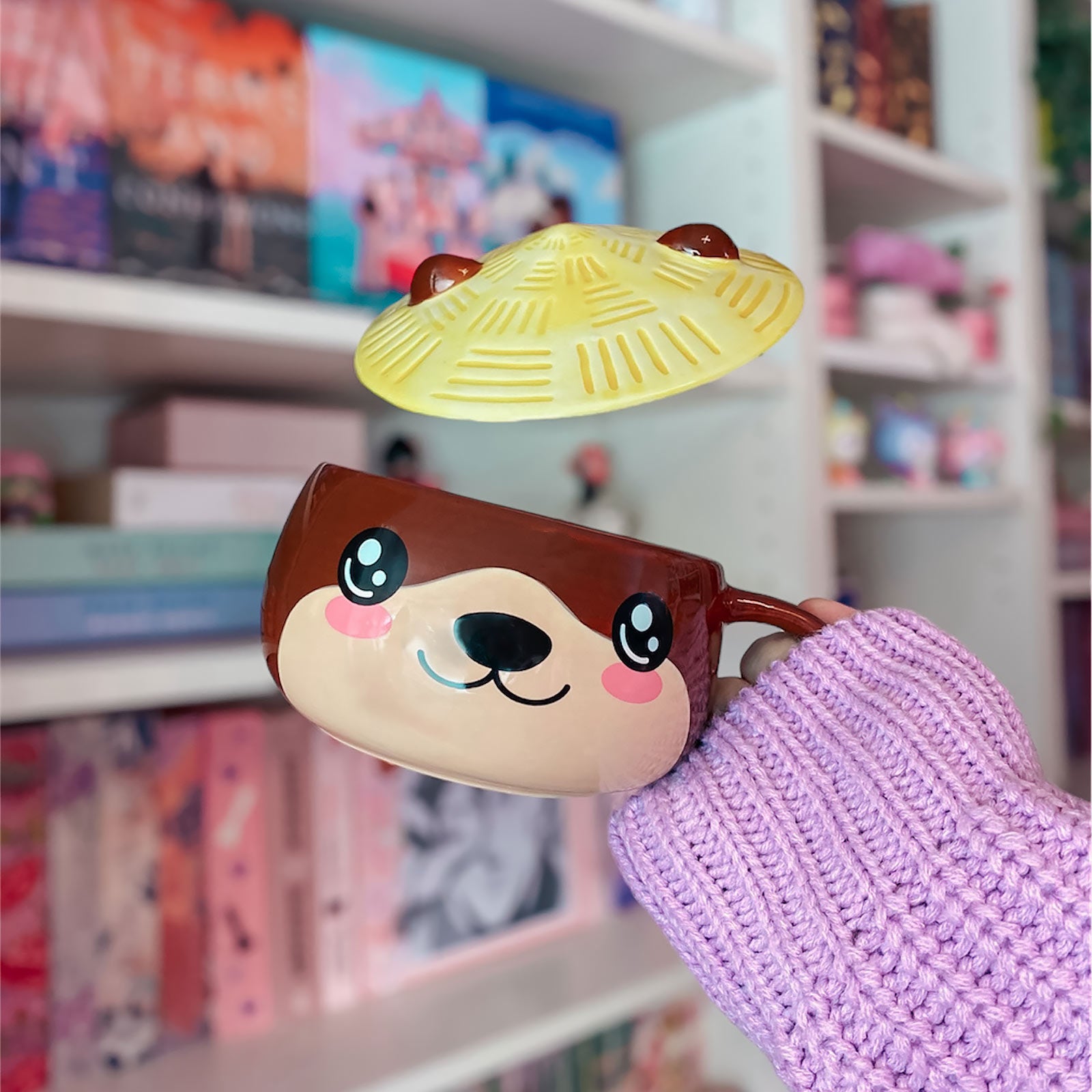 Imagen del producto Taza Kawaii de Nutria con tapa para fans del Anime