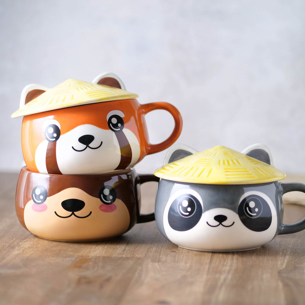 Imagen del producto Taza Kawaii de Mapache con tapa para fans del Anime
