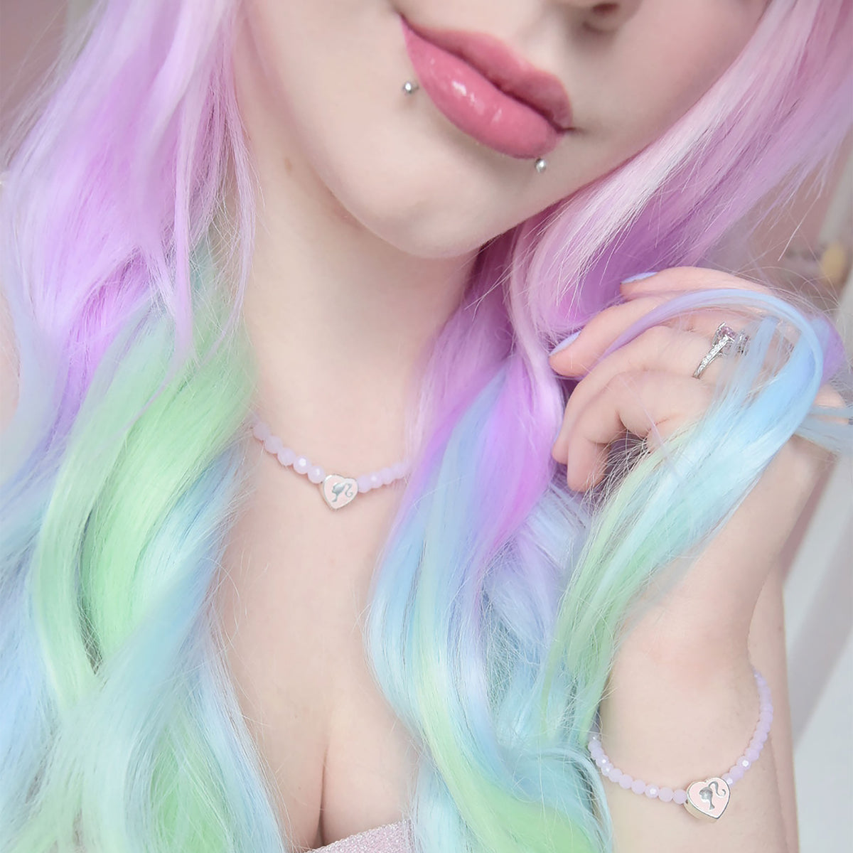 Imagen del producto Barbie - Collar de perlas con silueta