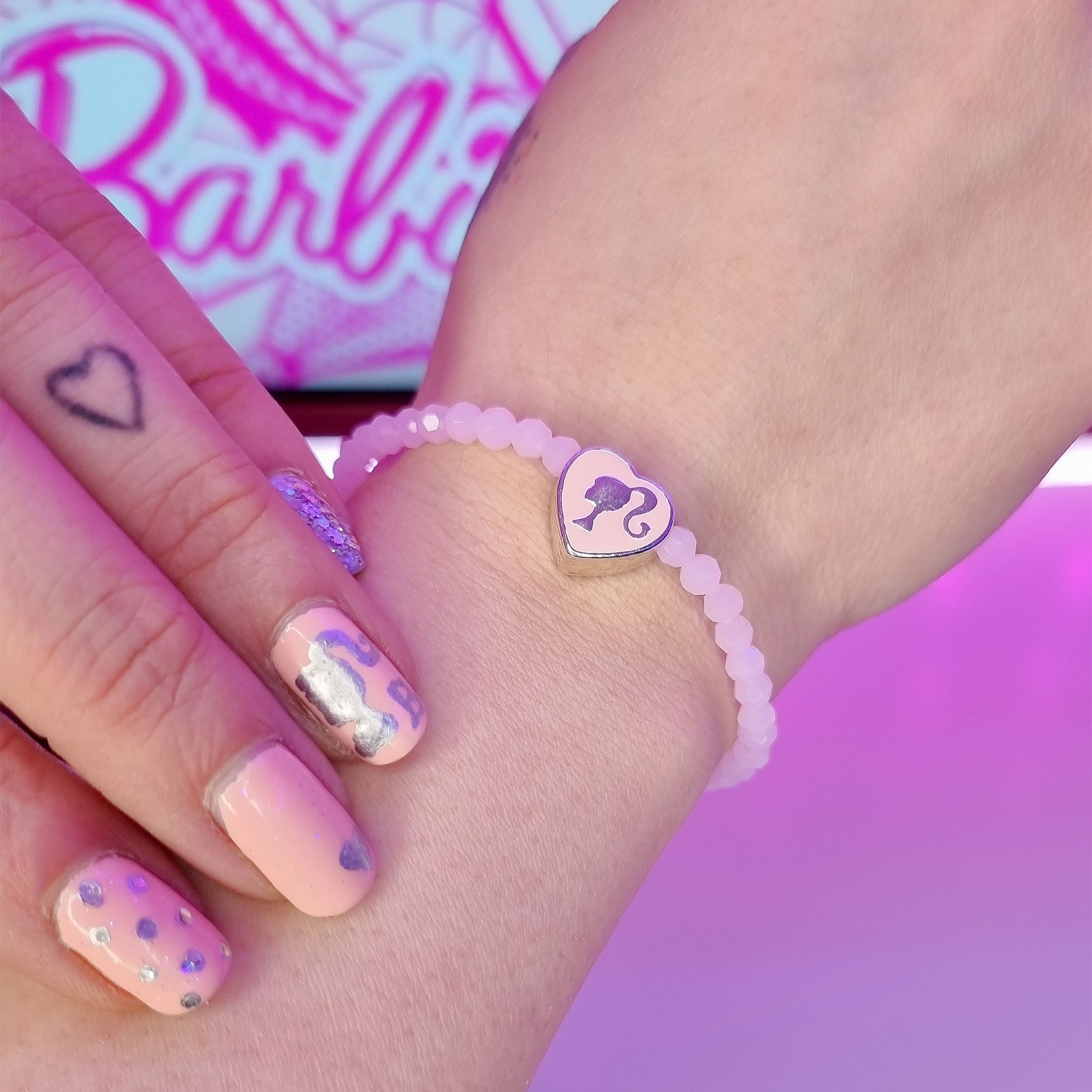 Imagen del producto Barbie - Pulsera de perlas con silueta
