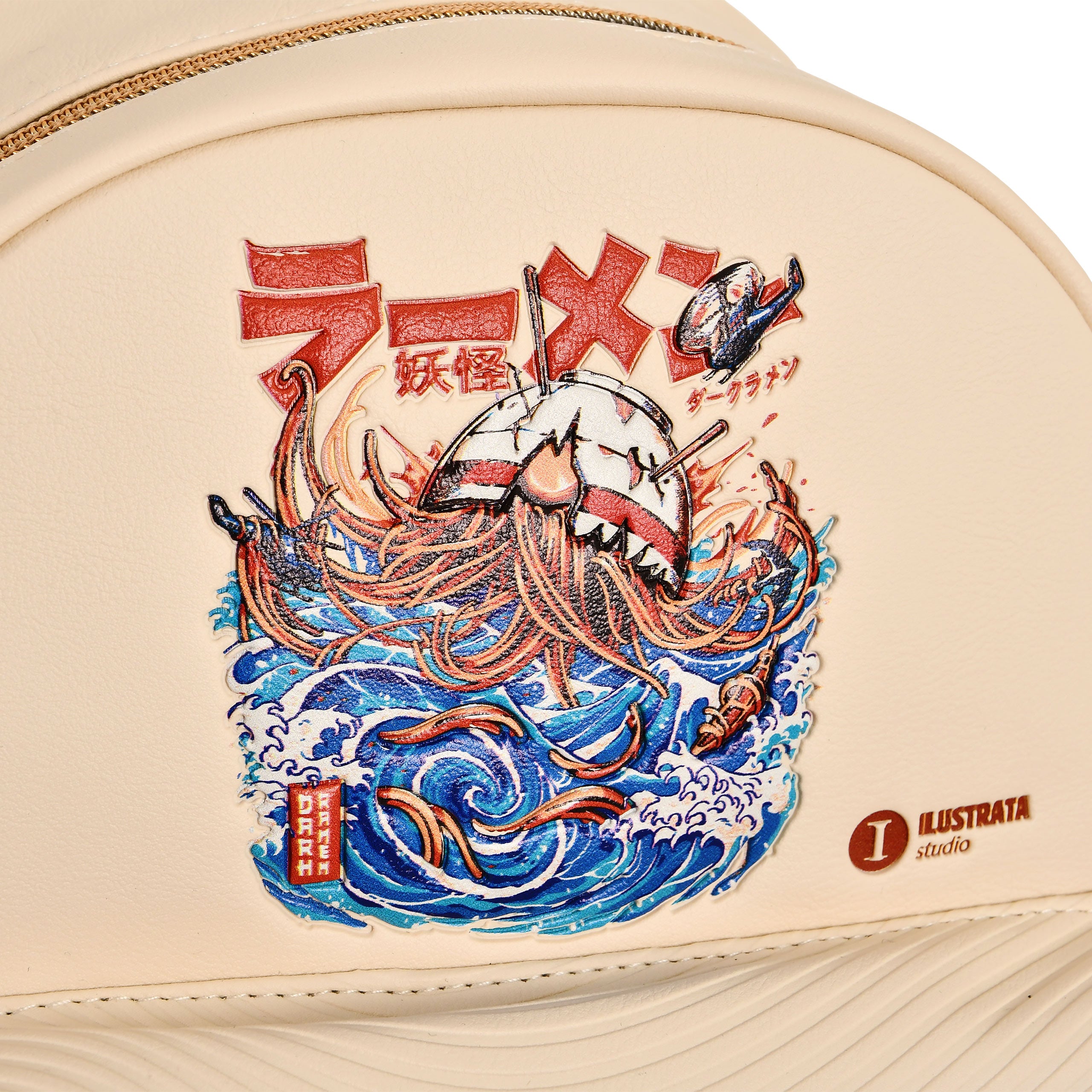 Imagen del producto Ilustrata - Mochila Dark Ramen con colgante Pom Pom beige