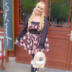 Imagen del producto Ilustrata - Mochila Dark Ramen con colgante Pom Pom beige