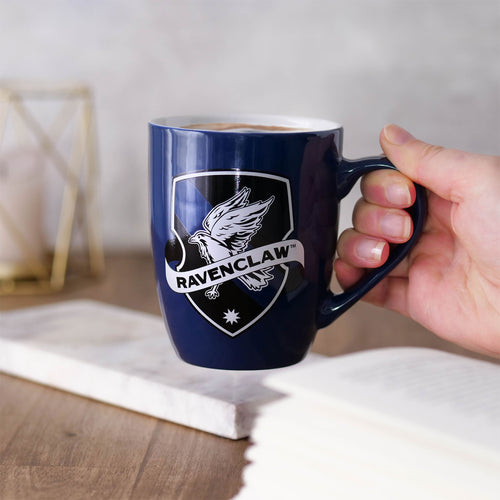 Imagen del producto Taza azul con el logo de Ravenclaw - Harry Potter