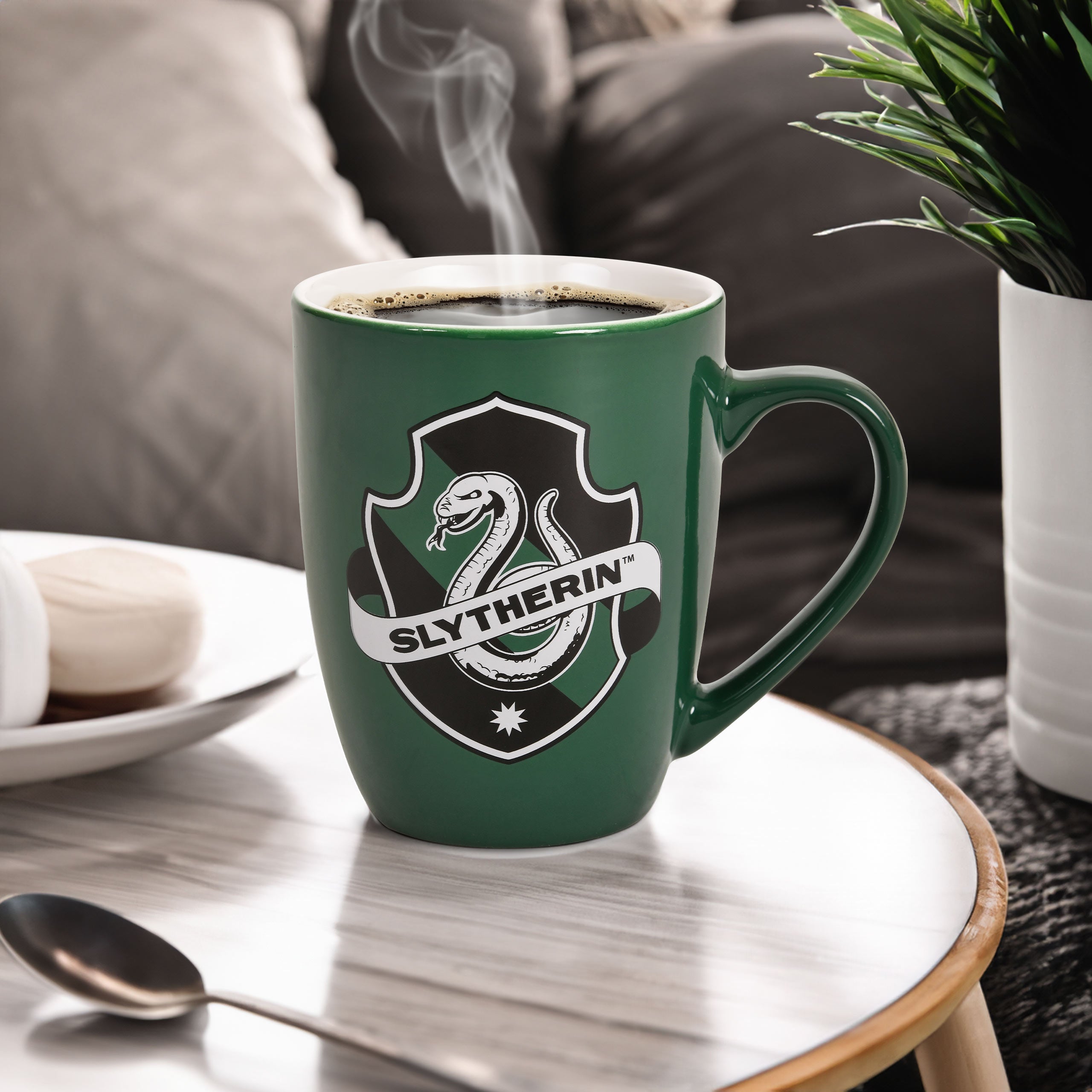 Imagen del producto Taza verde con logo de Slytherin - Harry Potter