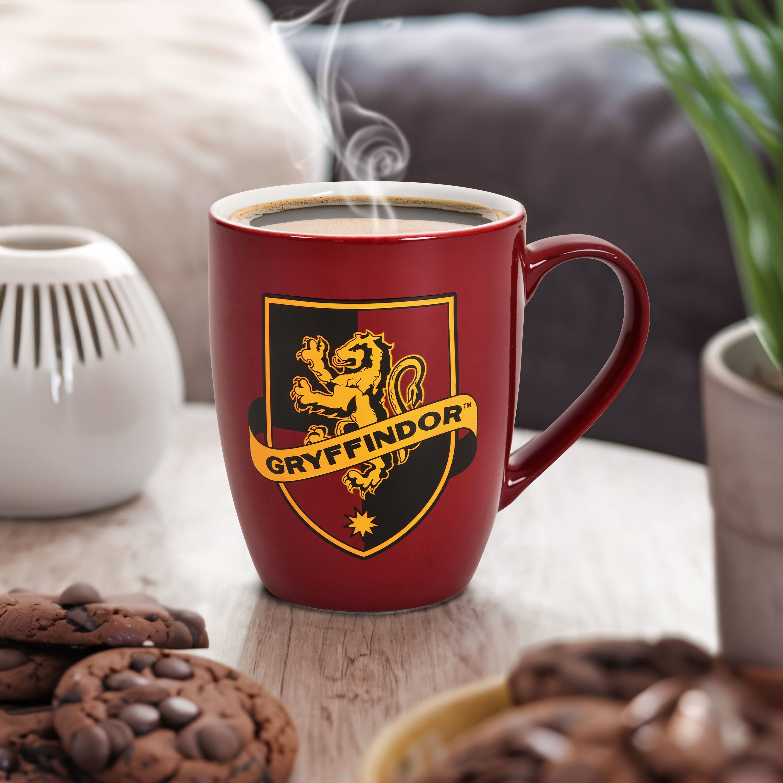 Imagen del producto Taza roja con el logo de Gryffindor - Harry Potter