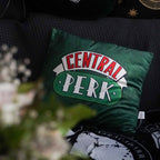 Imagen del producto Friends - Cojín verde Central Perk