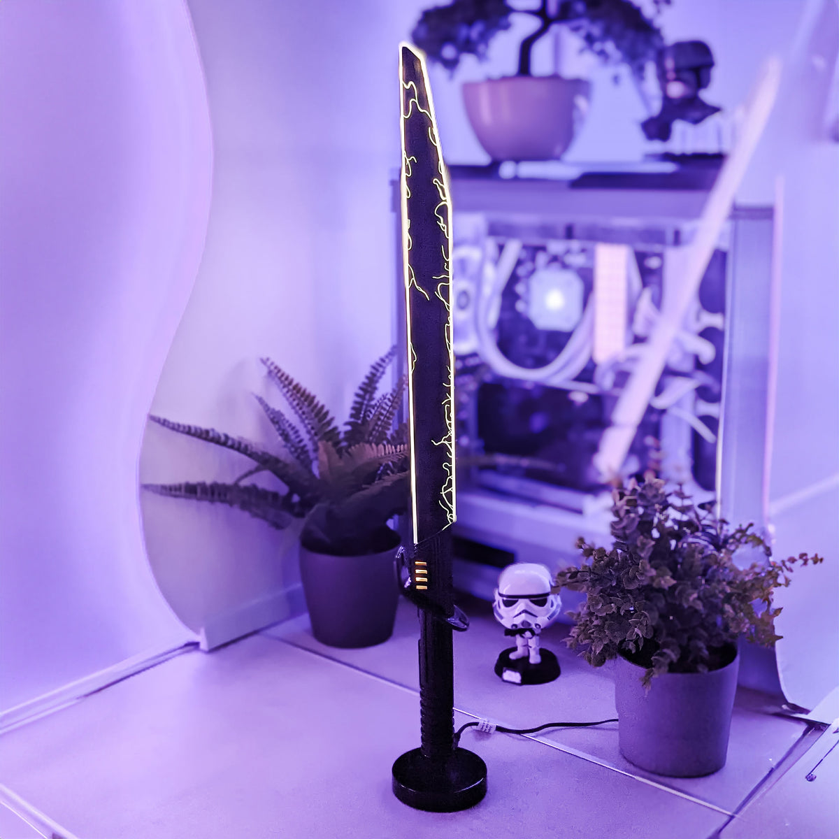 Product image Mandalorian Darksaber Lightsaber Table Lamp - Star Wars