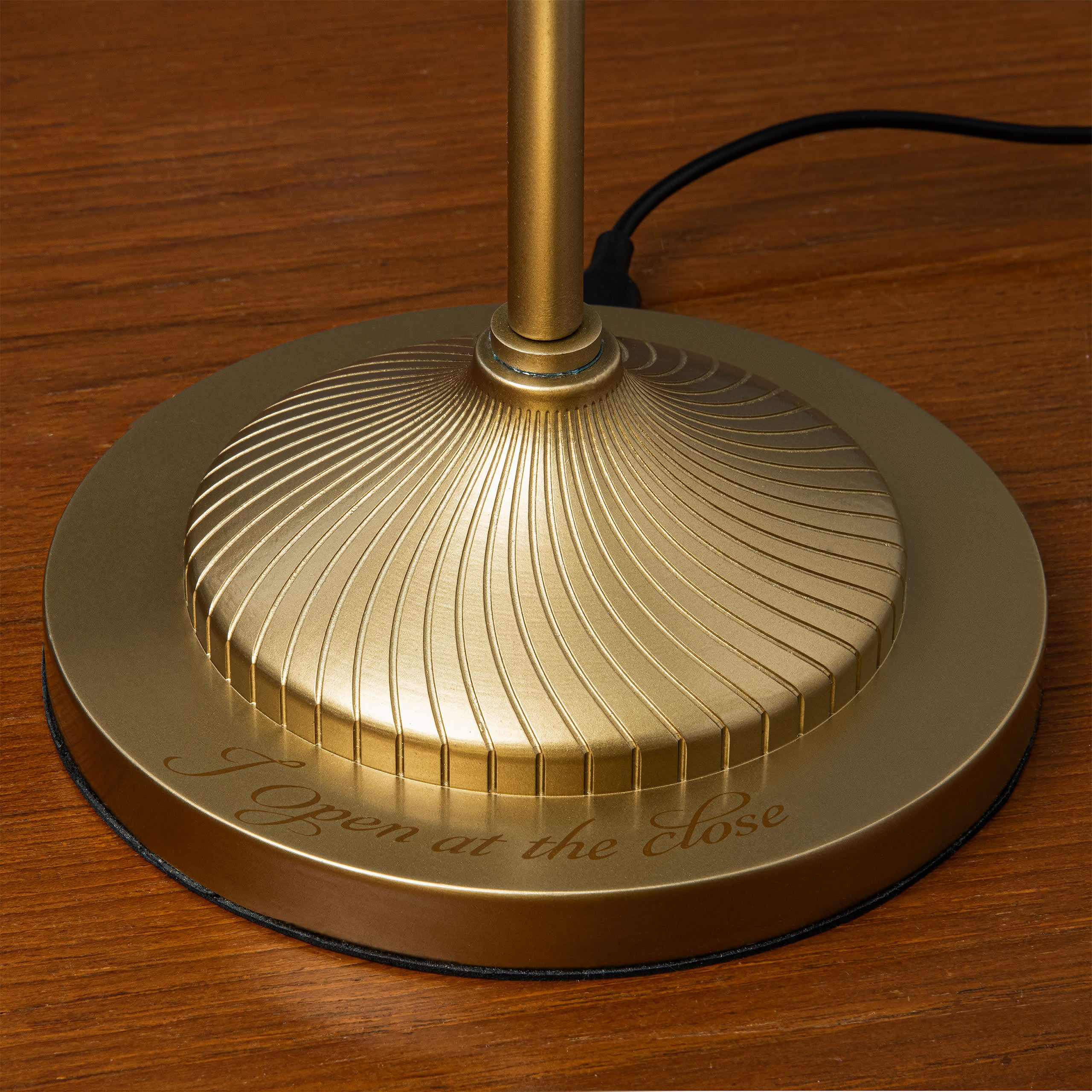 Imagen del producto Harry Potter - Lámpara de Mesa Snitch Dorada