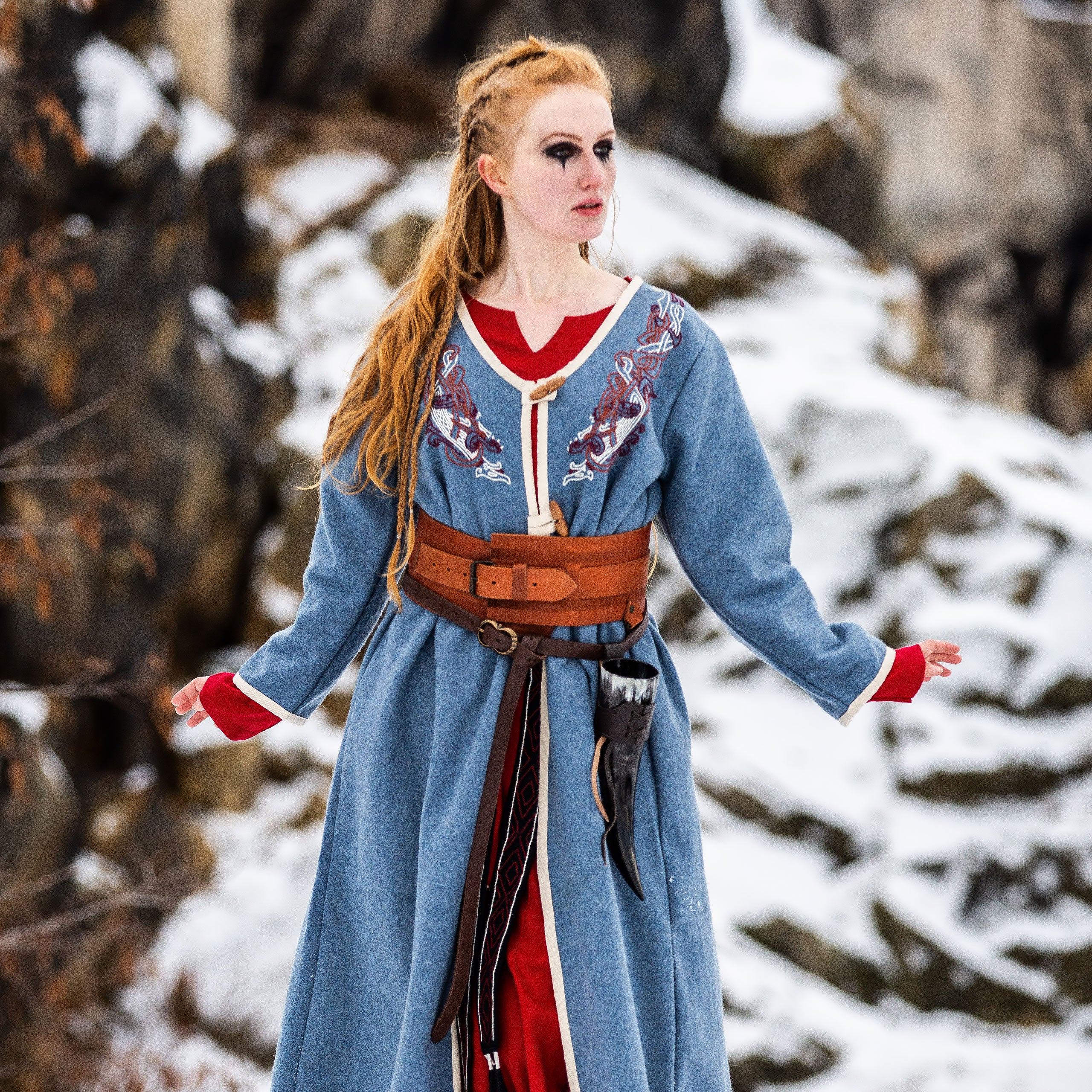 Imagen del producto Manto Birka medieval azul
