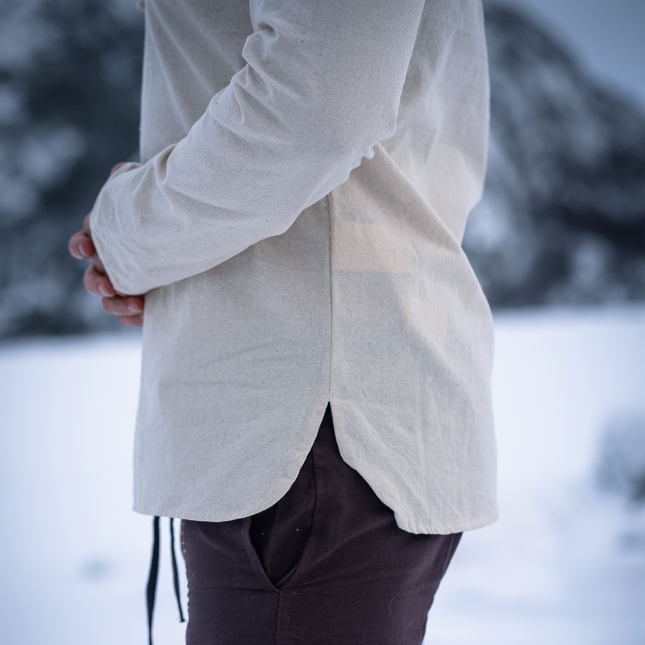 Imagen del producto Camisa medieval con borde natural