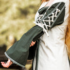 Imagen del producto Vestido medieval con cordones verde-natural