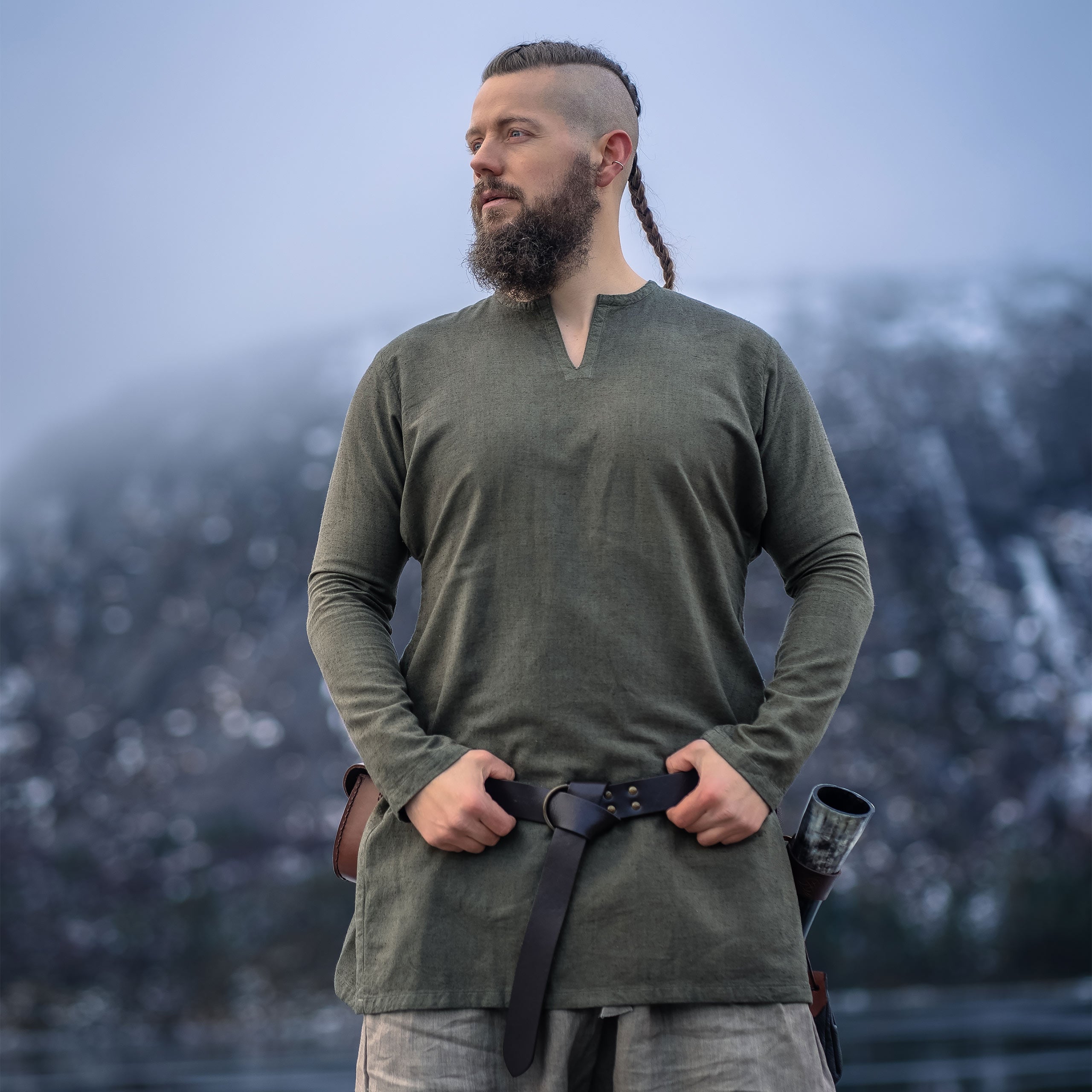 Product image Medieval Linen Tunic Green